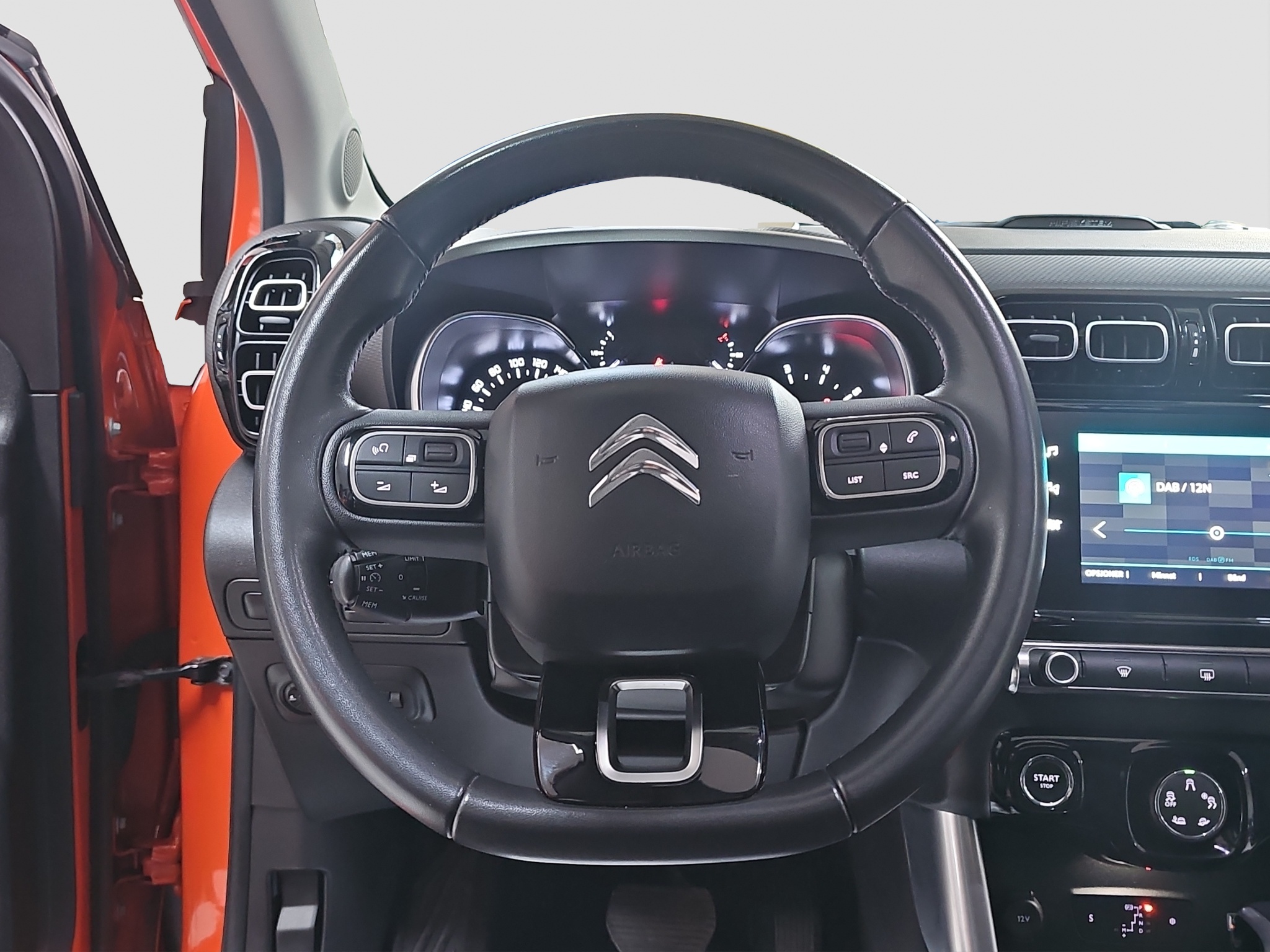 
								Citroen C3 Aircross FU.LL/ŠIBER/AUTO full									