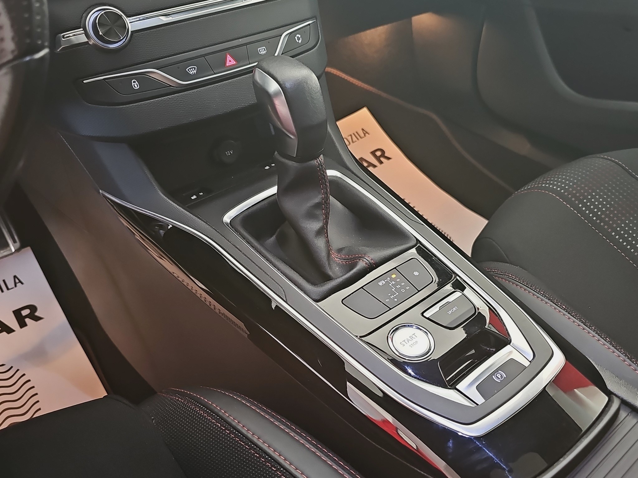 
								Peugeot 308 GT-Line /T0P full									