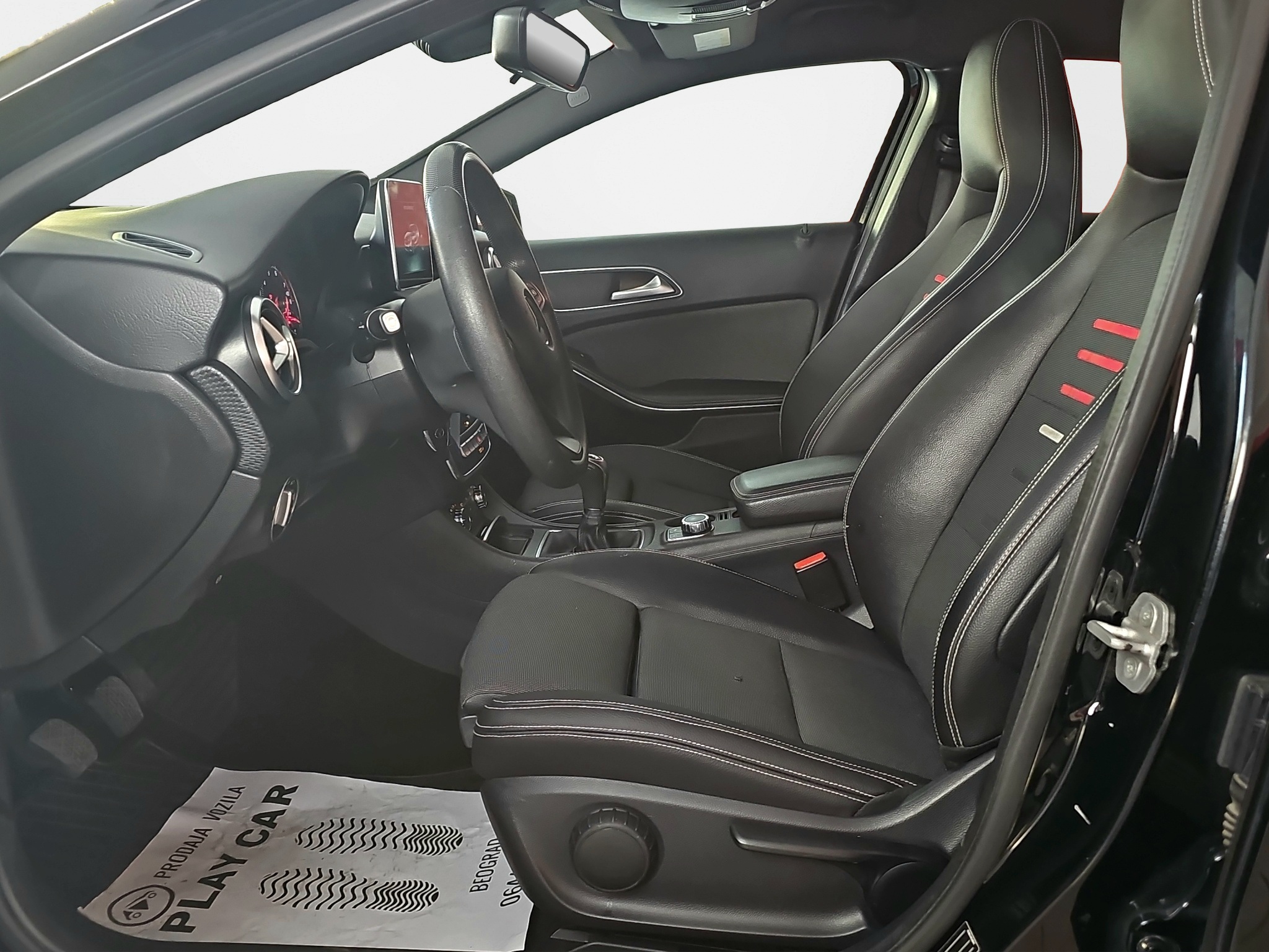 
								Mercedes Benz A 160 full									