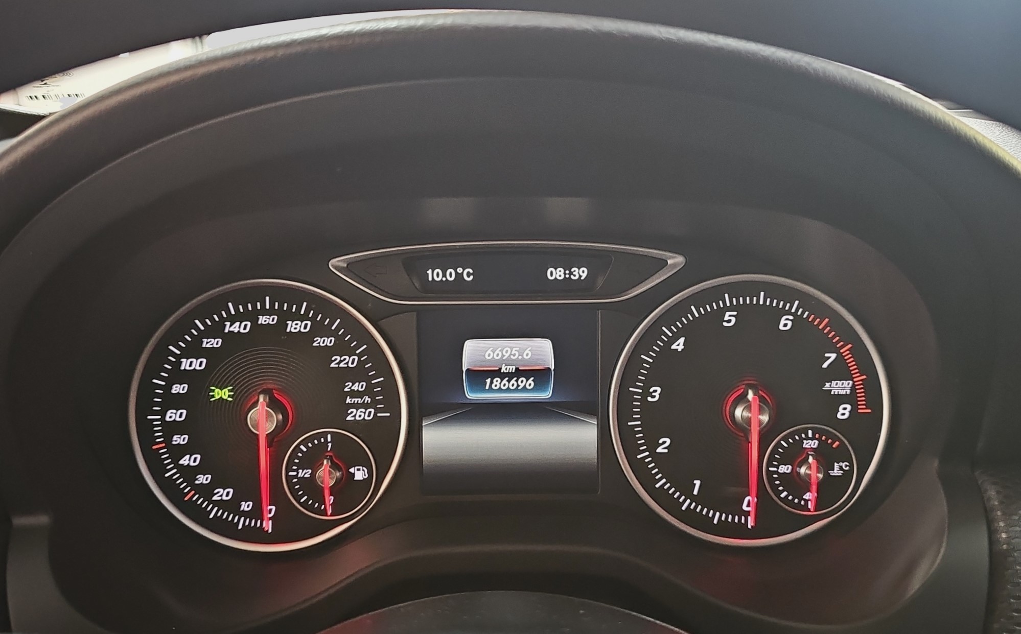 
								Mercedes Benz A 160 full									