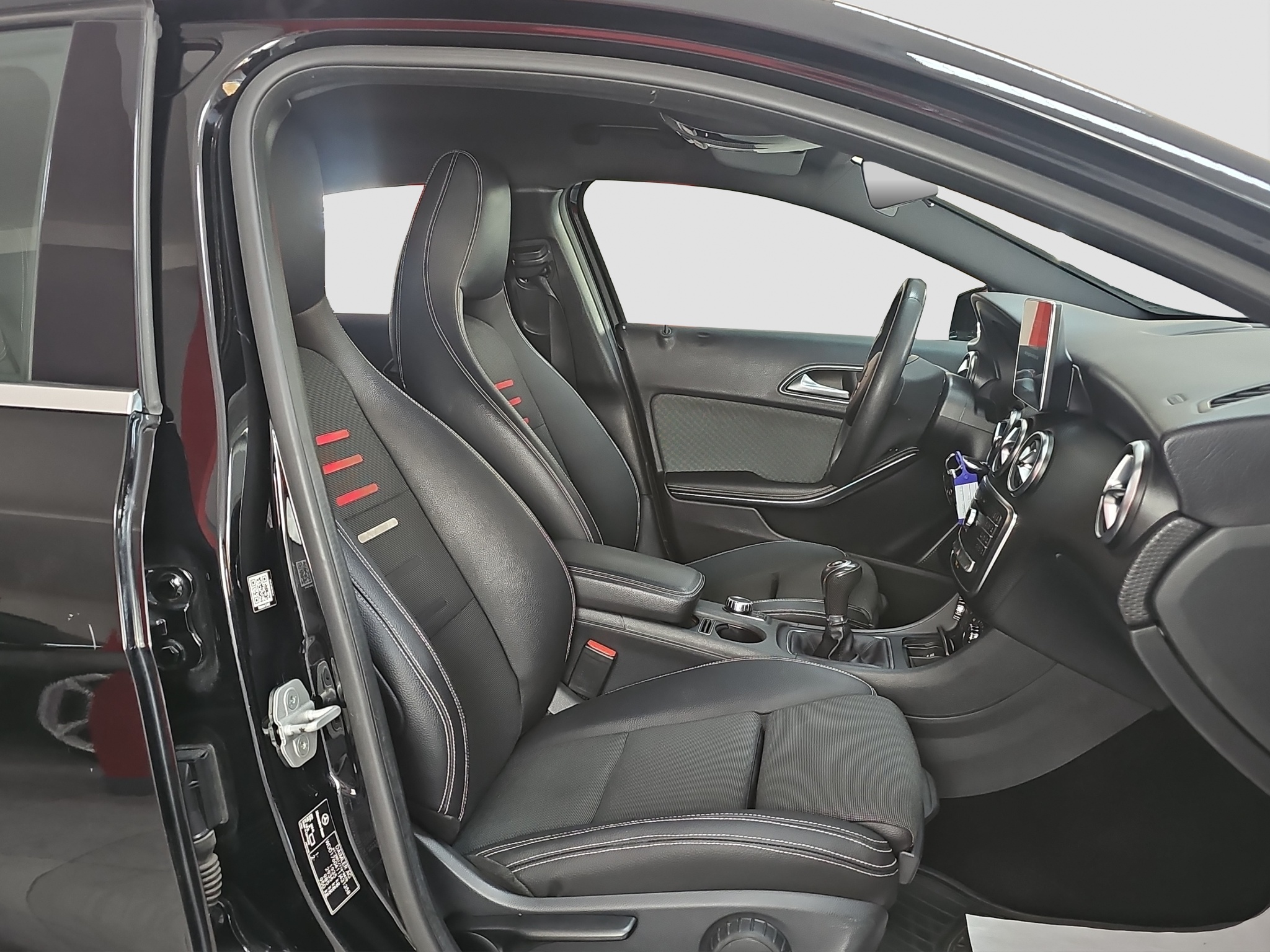 
								Mercedes Benz A 160 full									