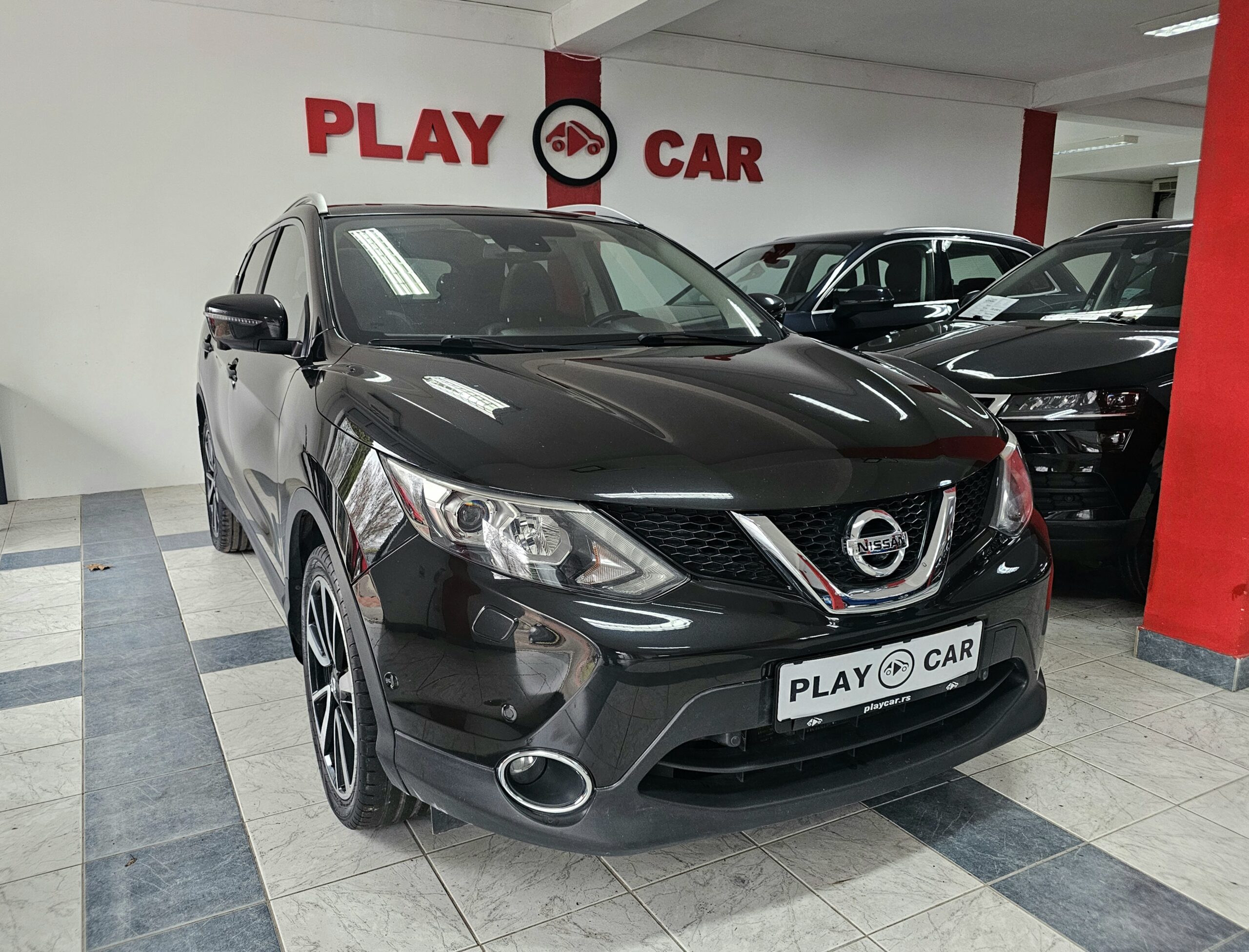 
								Nissan Qashqai TEKNA/AUTO full									