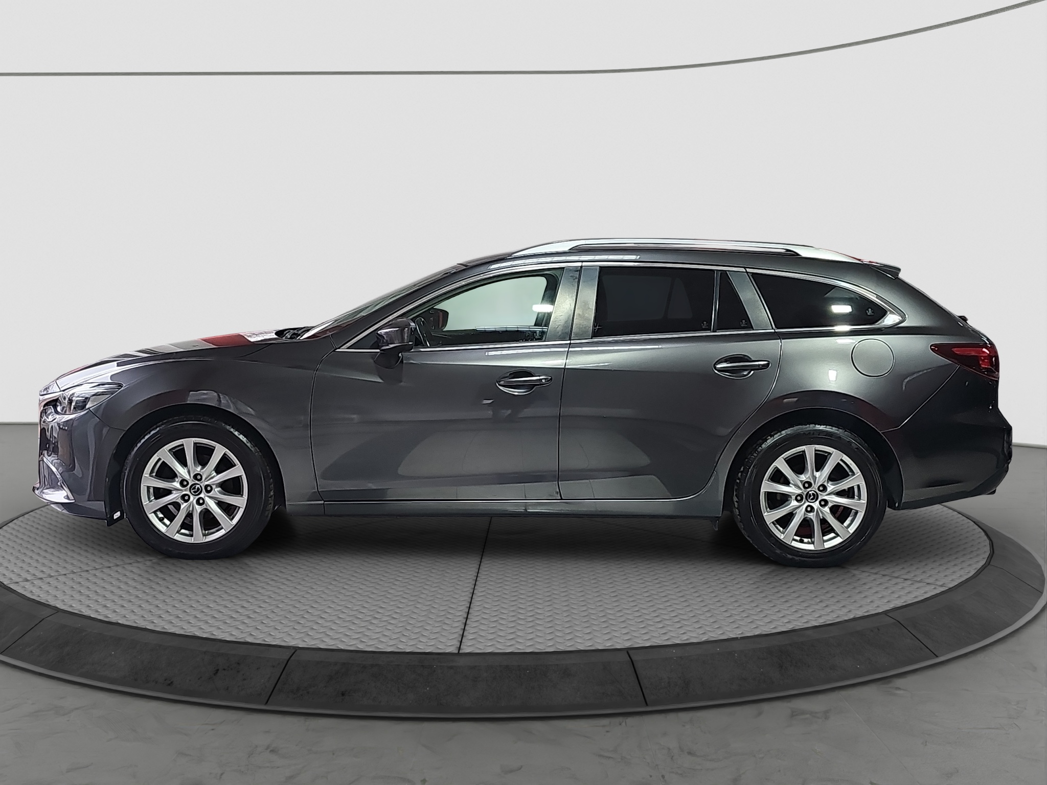 
								Mazda 6 AUTO.MATIC full									