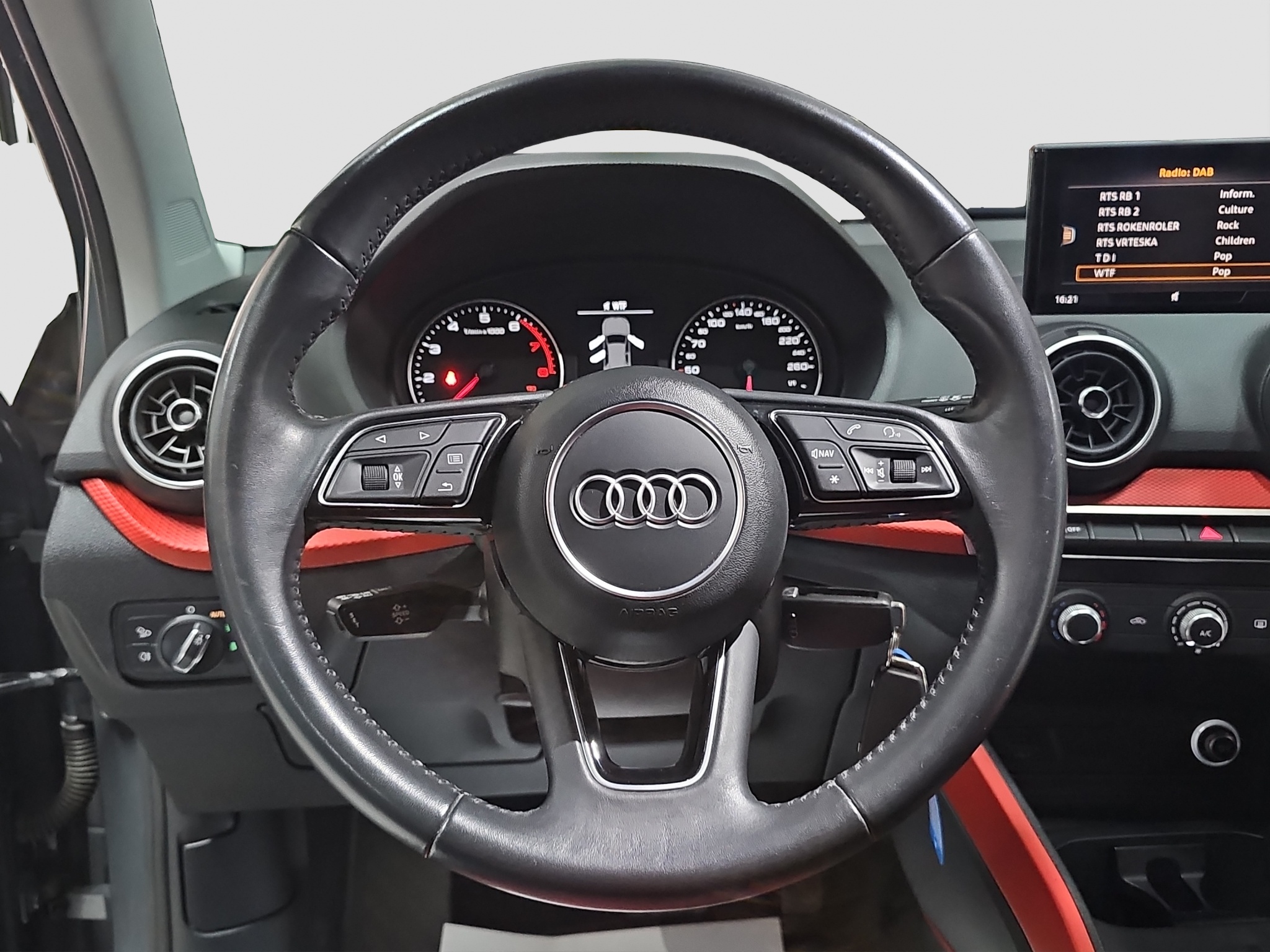 
								Audi Q2 AUTO/FU.LL full									