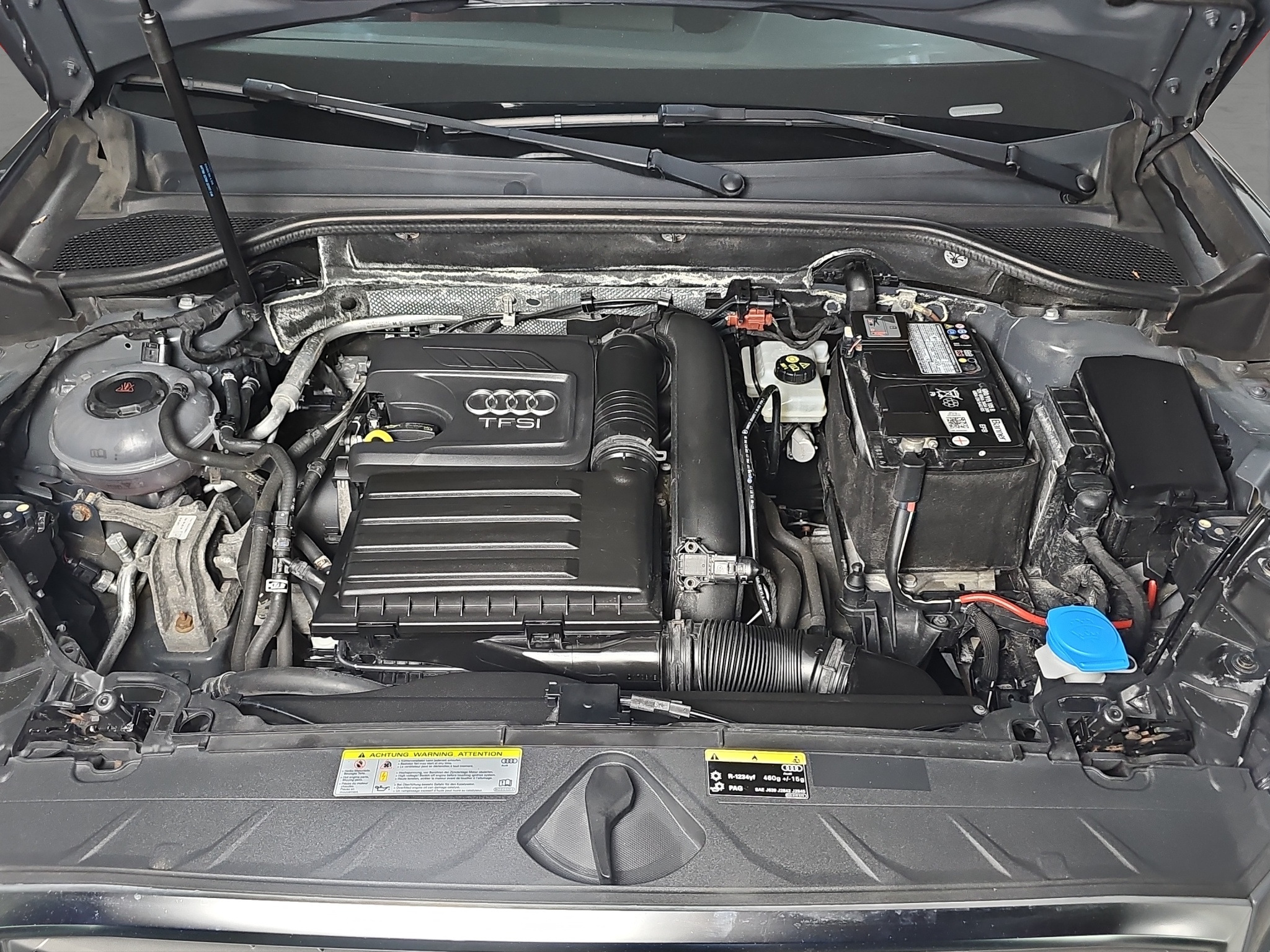 
								Audi Q2 AUTO/FU.LL full									