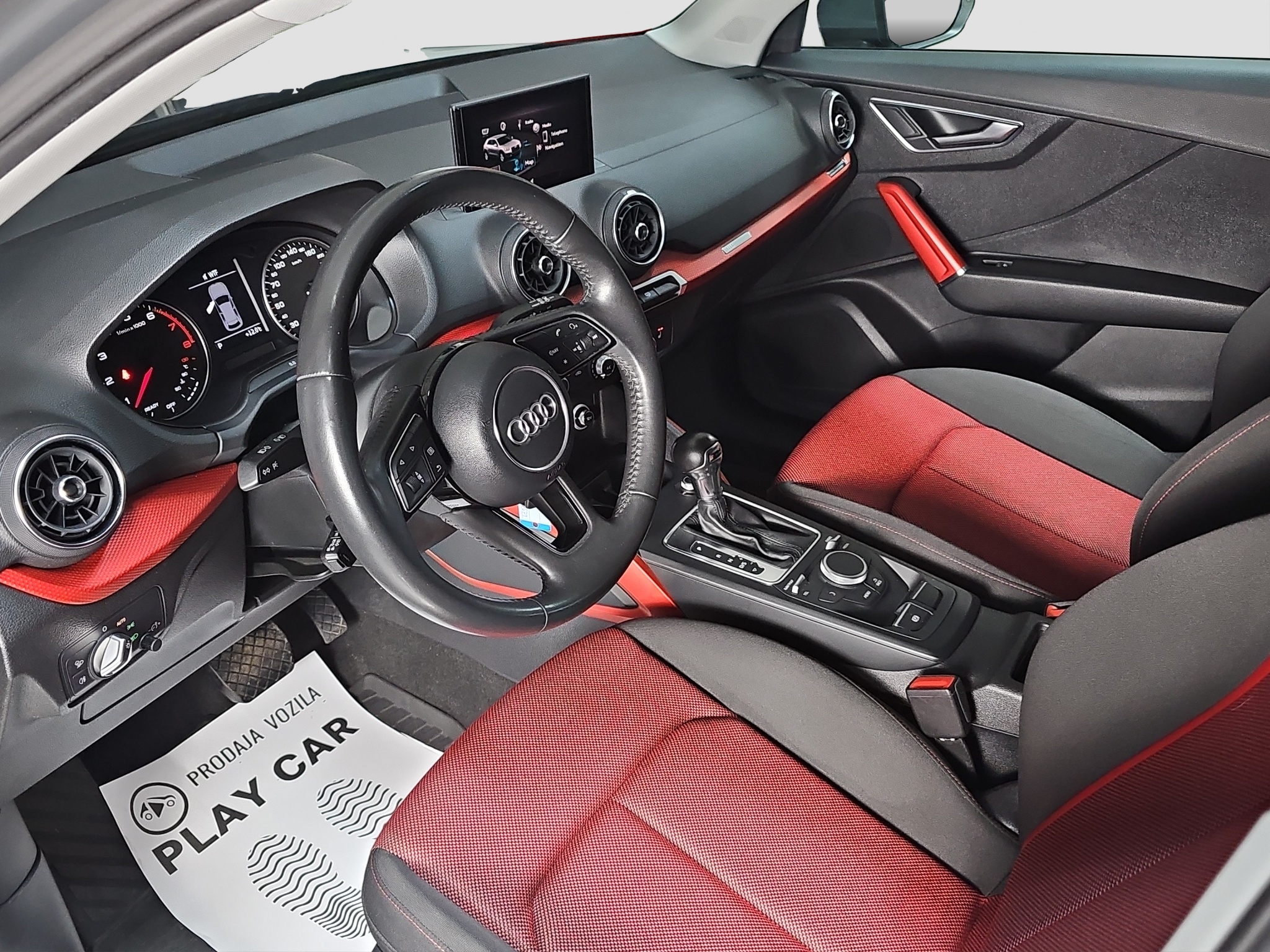 
								Audi Q2 AUTO/FU.LL full									