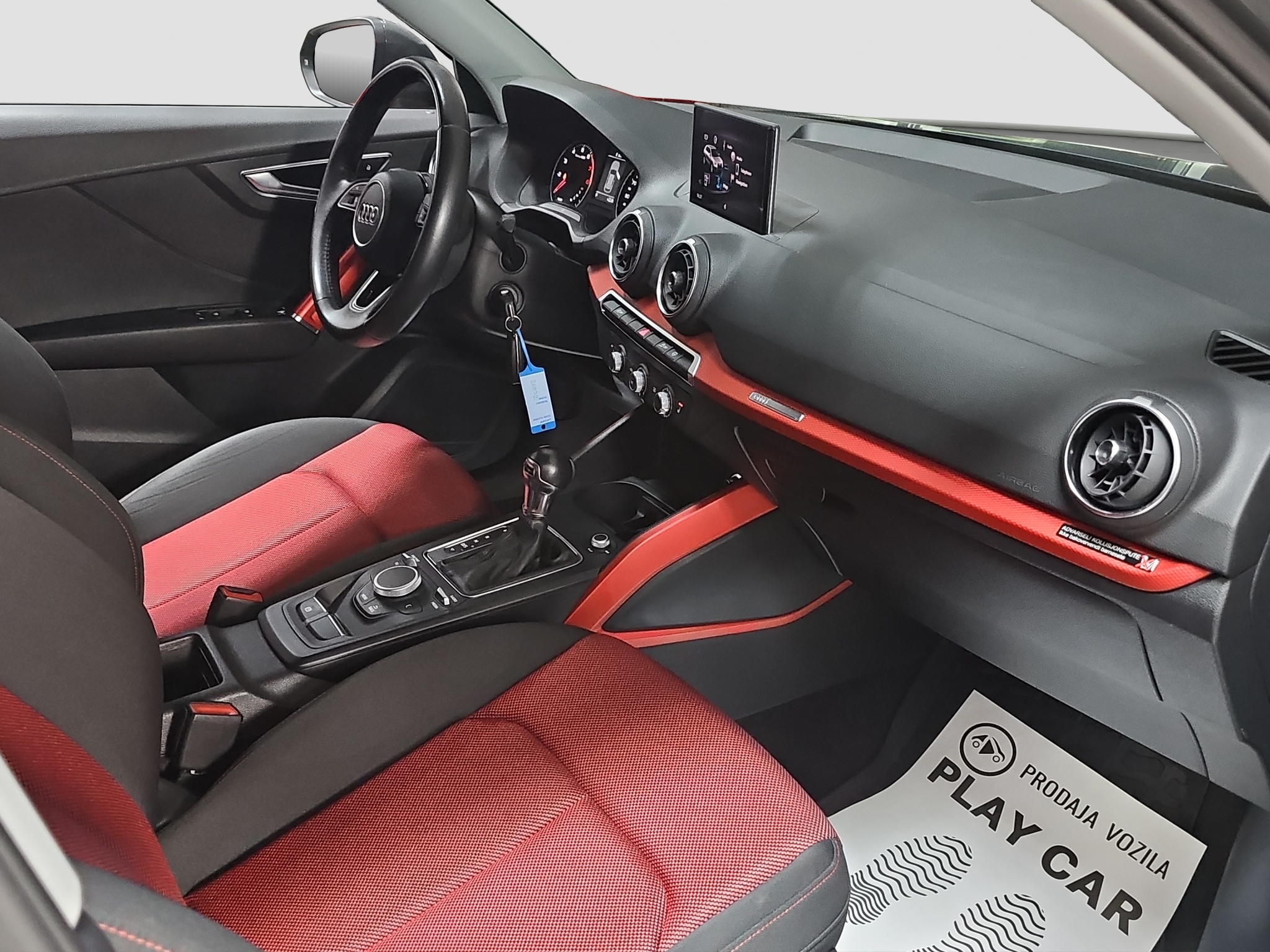 
								Audi Q2 AUTO/FU.LL full									