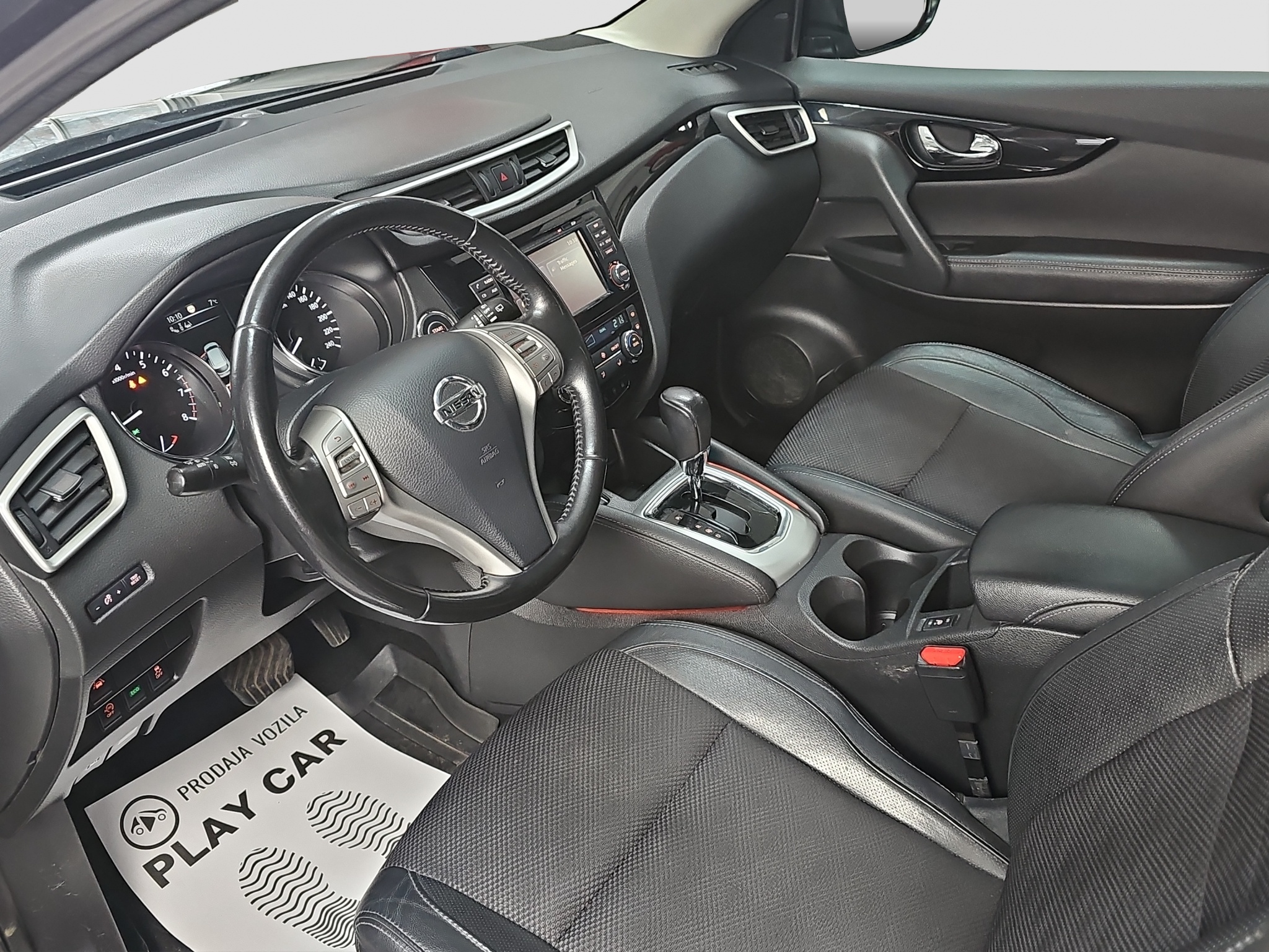 
								Nissan Qashqai TEKNA/AUTO full									