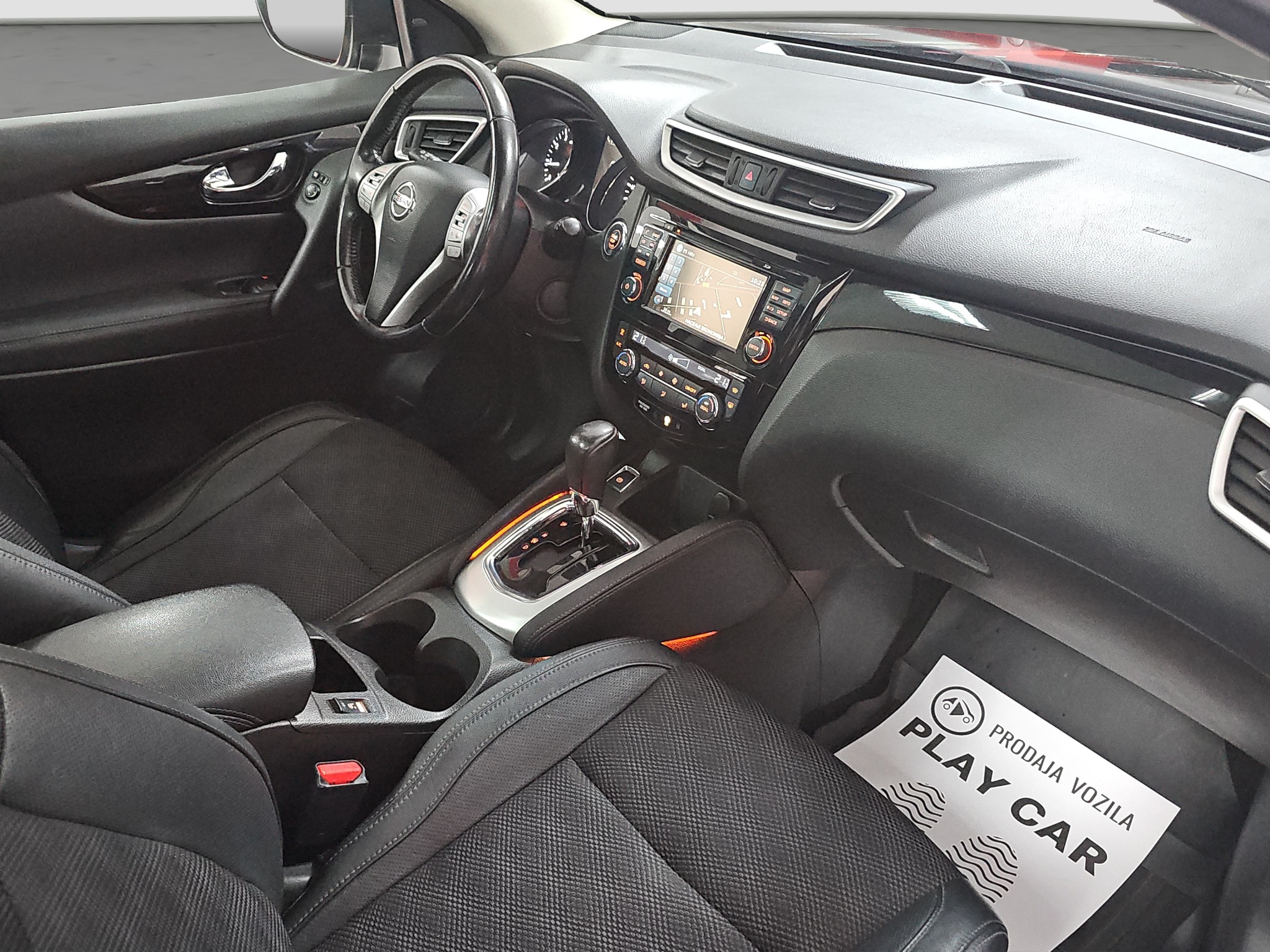 
								Nissan Qashqai TEKNA/AUTO full									