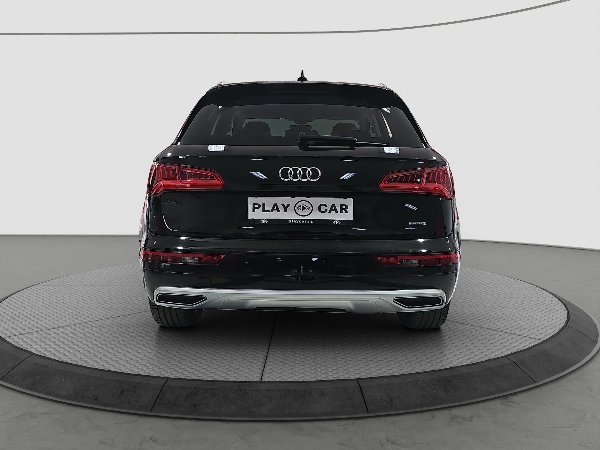 
								Audi Q5 VIRT/AUTO/4×4 full									