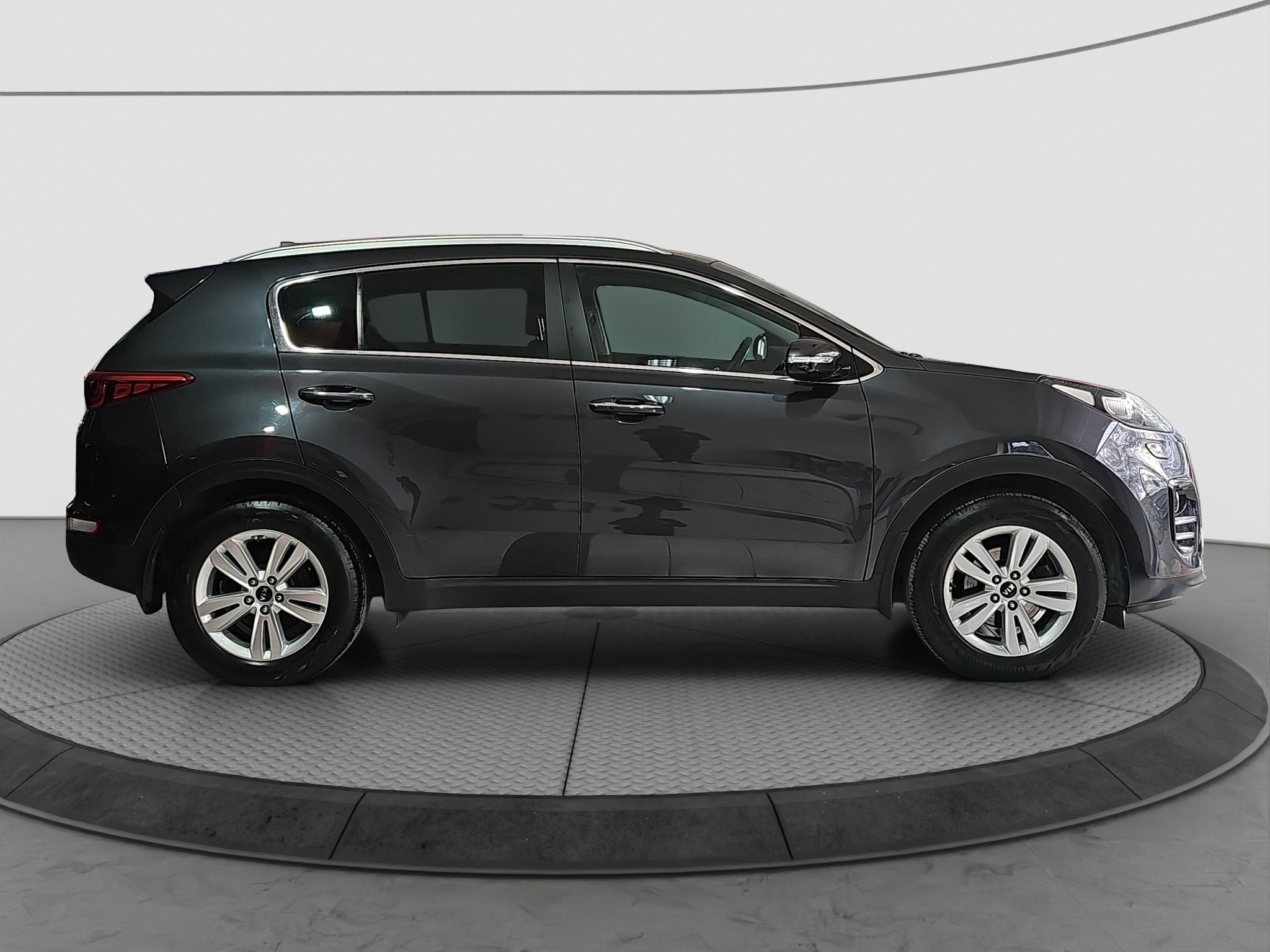 
								Kia Sportage ODLI.ČAN full									