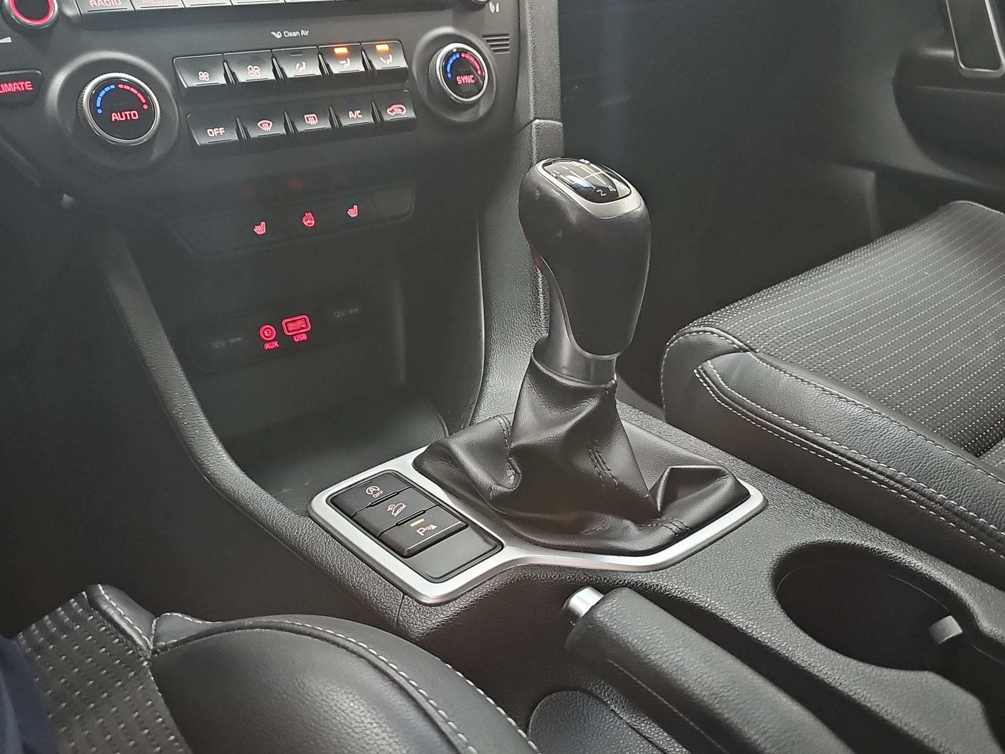 
								Kia Sportage ODLI.ČAN full									