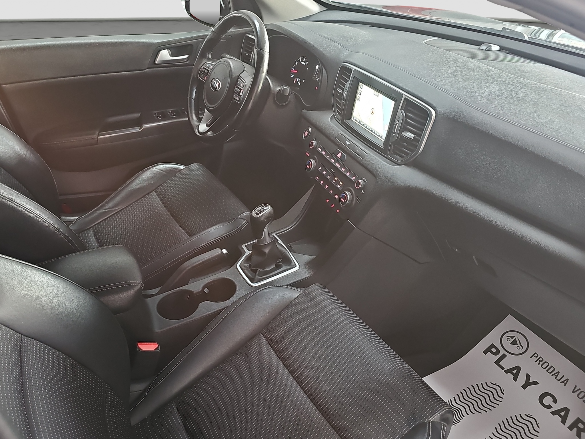 
								Kia Sportage ODLI.ČAN full									