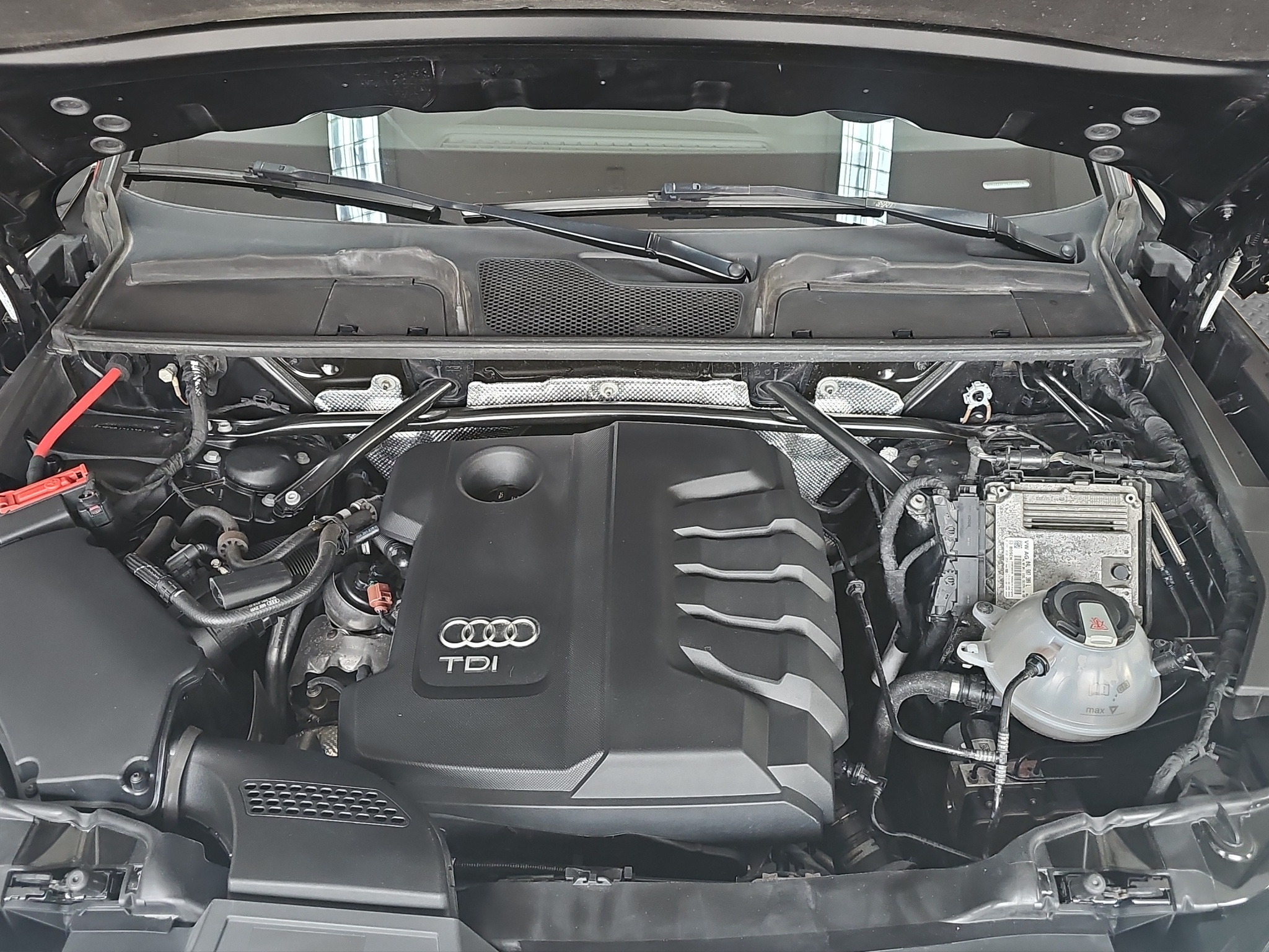 
								Audi Q5 VIRT/AUTO/4×4 full									
