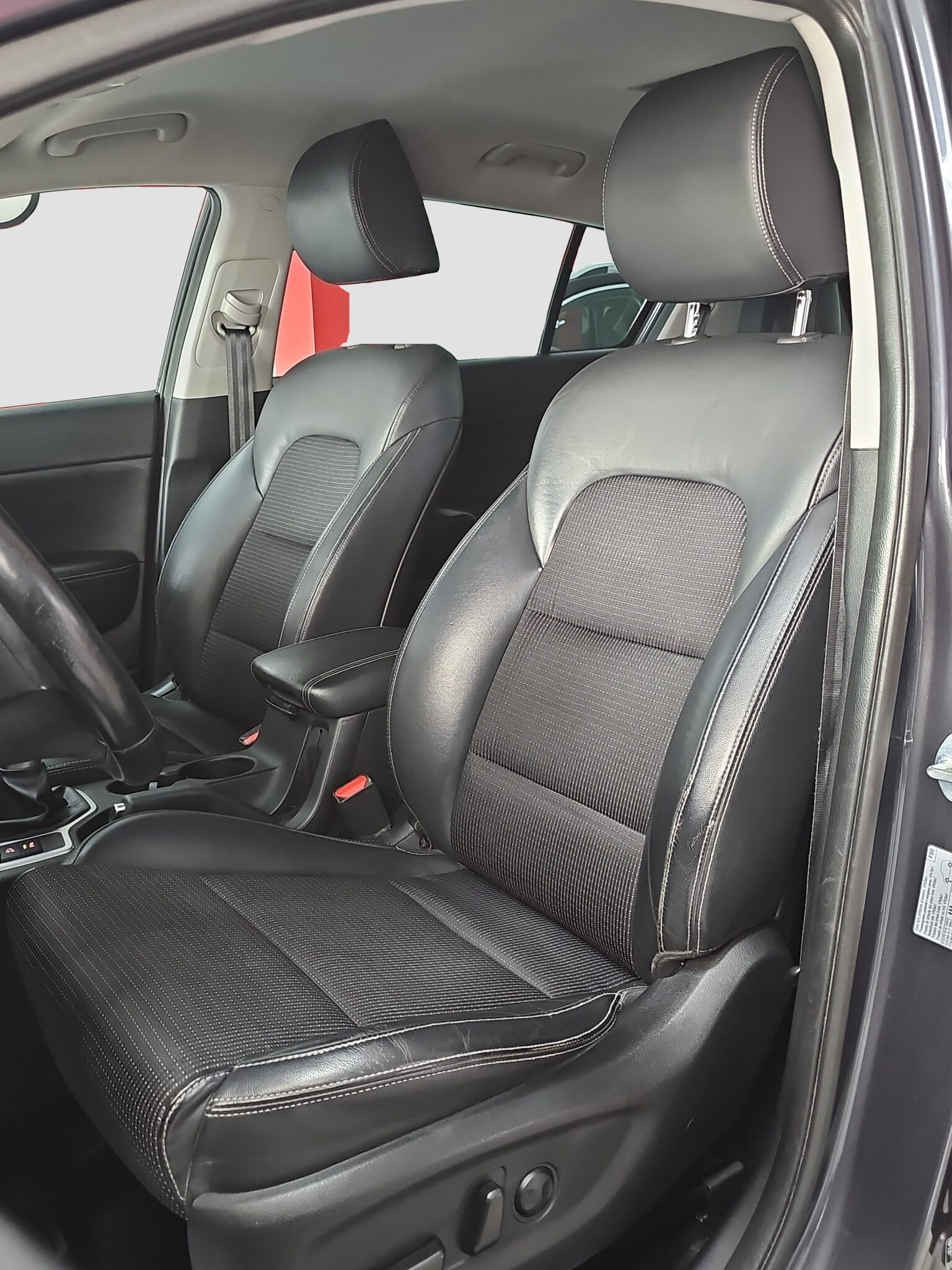 
								Kia Sportage ODLI.ČAN full									