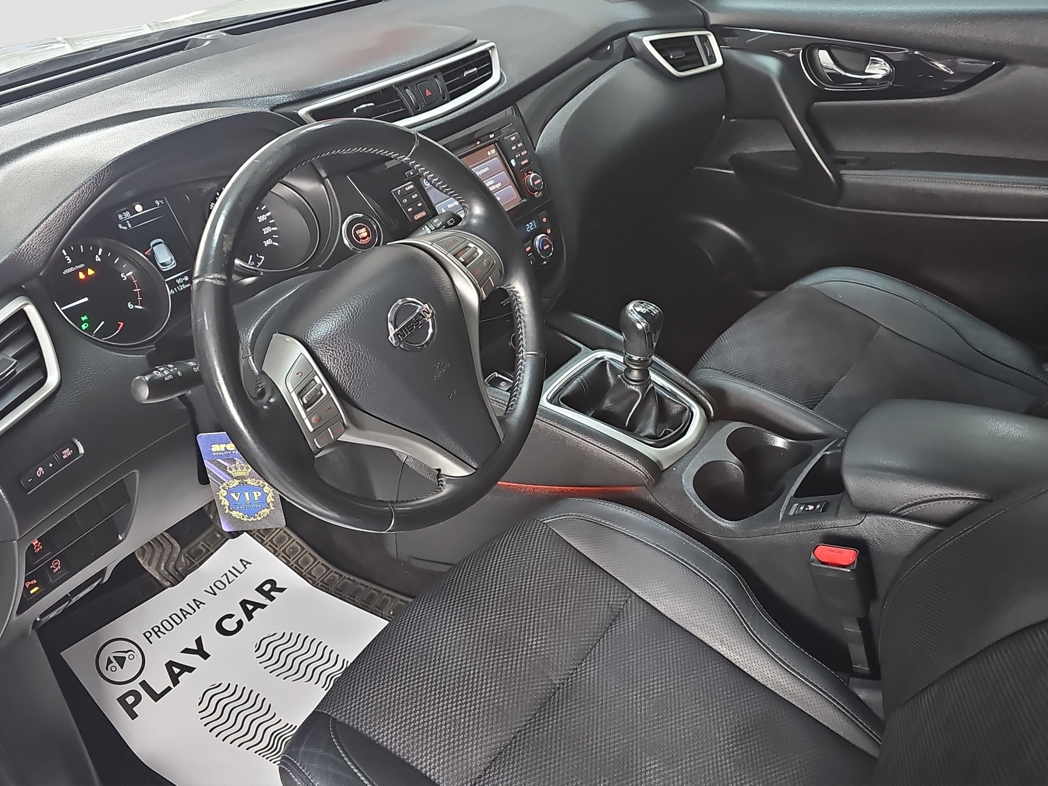 
								Nissan Qashqai TEKNA/T0P full									