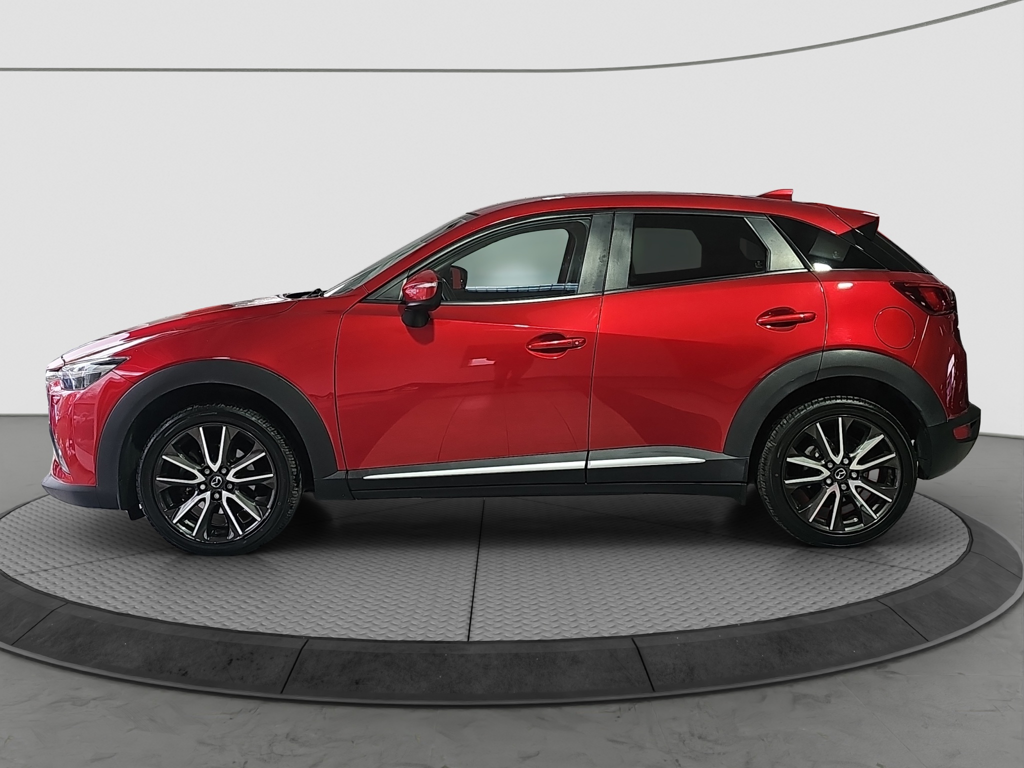 
								Mazda CX-3 AUT/FUL.L 2015. godište full									