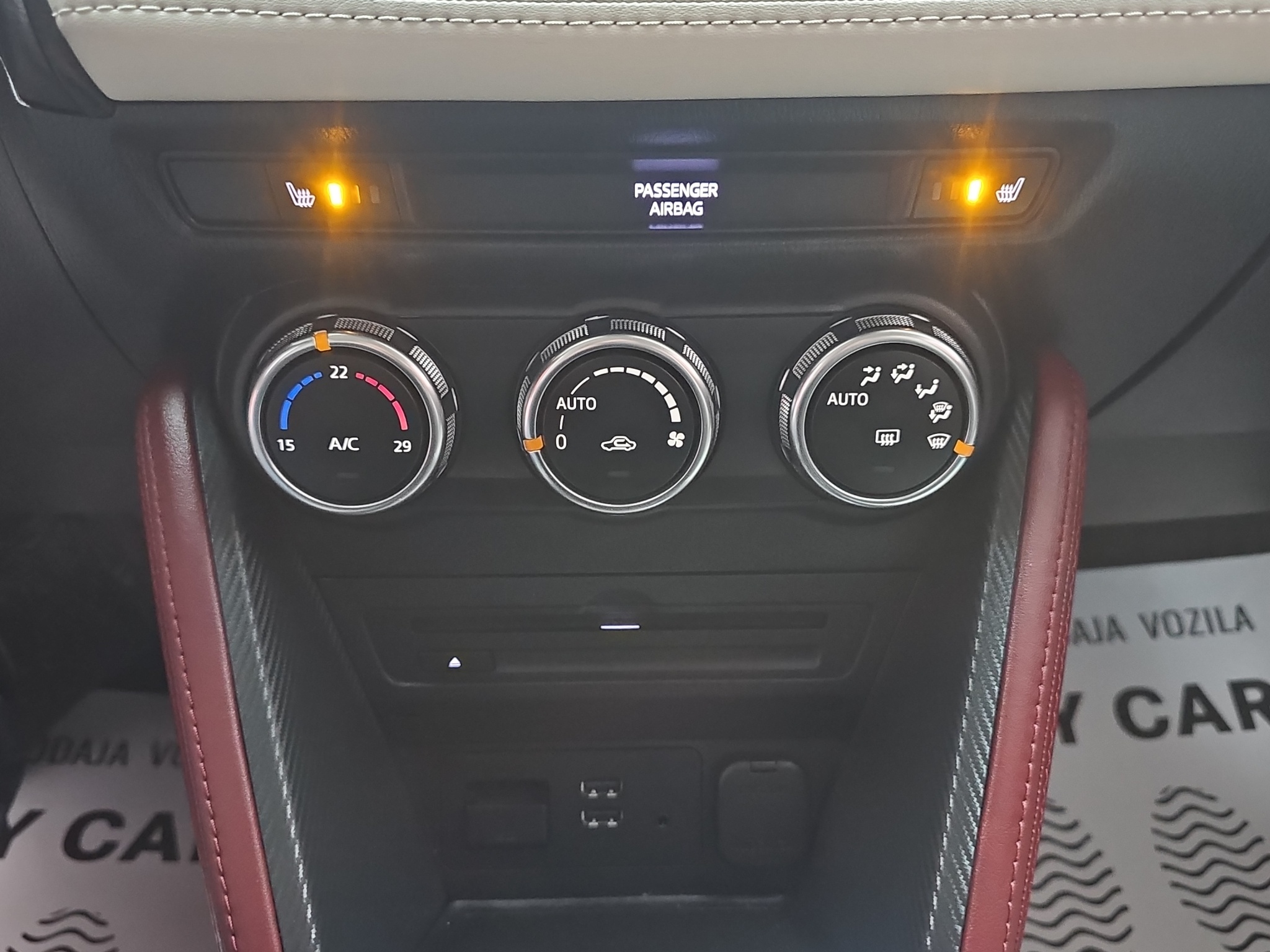 
								Mazda CX-3 AUT/FUL.L 2015. godište full									