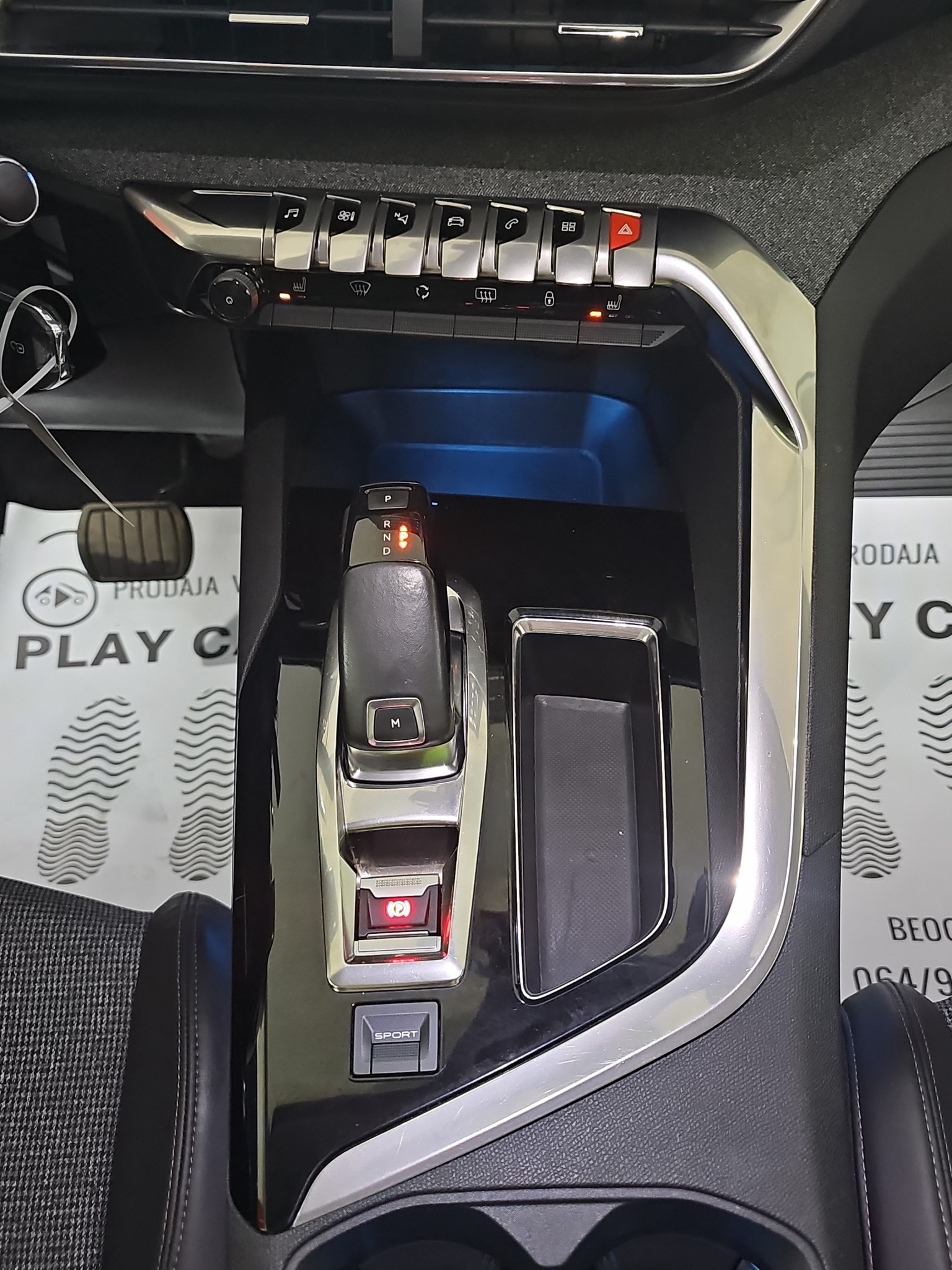 
								Peugeot 3008 AUTO/DOBAR full									