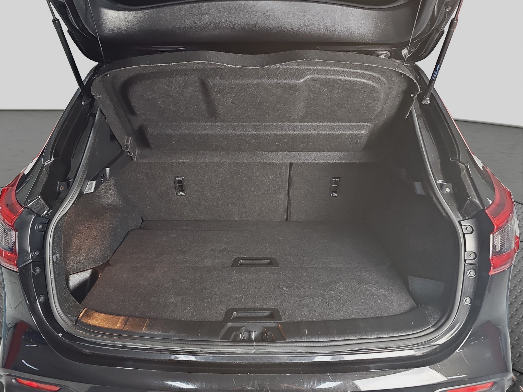 
								Nissan Qashqai TEKNA/FU.LL/AUTO full									