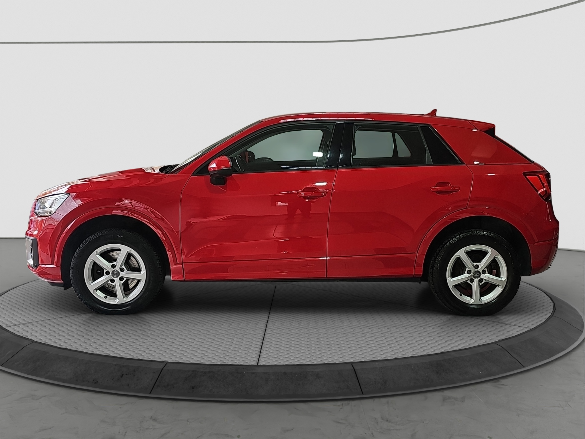 
								Audi Q2 AUTO/VIRT/FU.LL full									