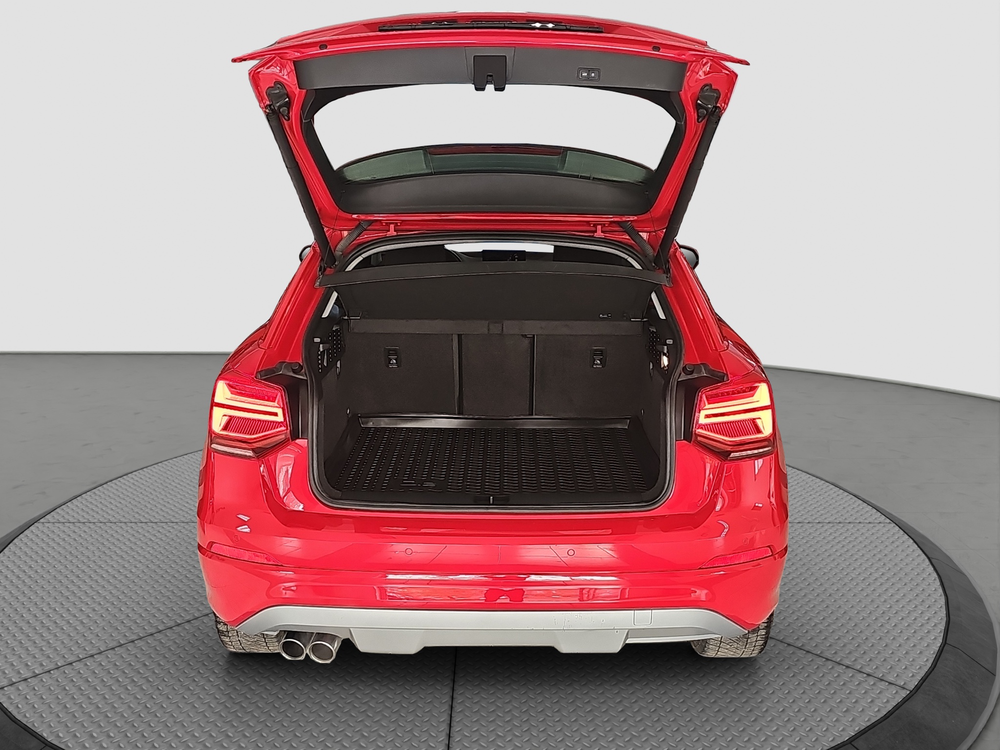 
								Audi Q2 AUTO/VIRT/FU.LL full									