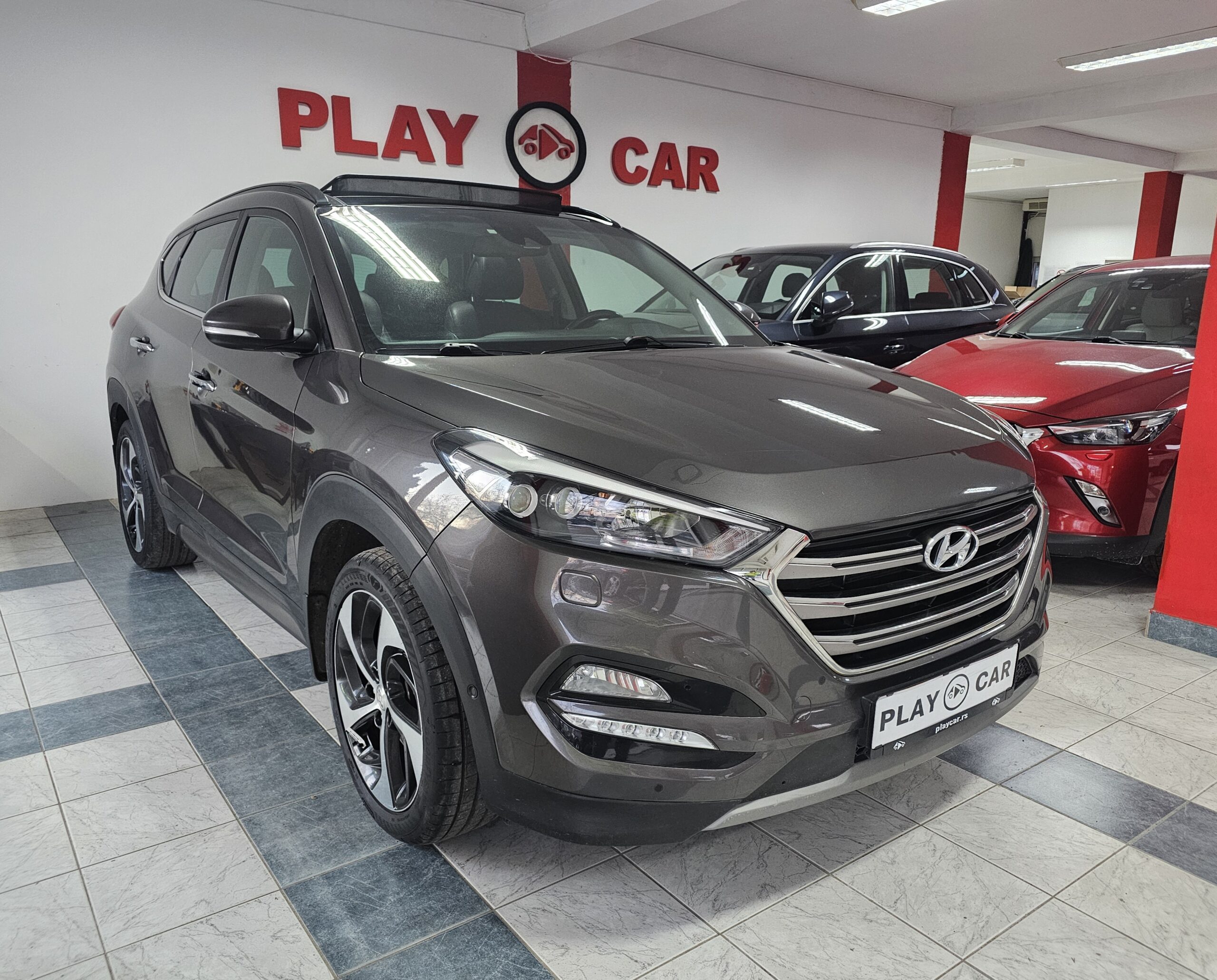 
								Hyundai Tucson AUTO/SIBER/FU.LL full									