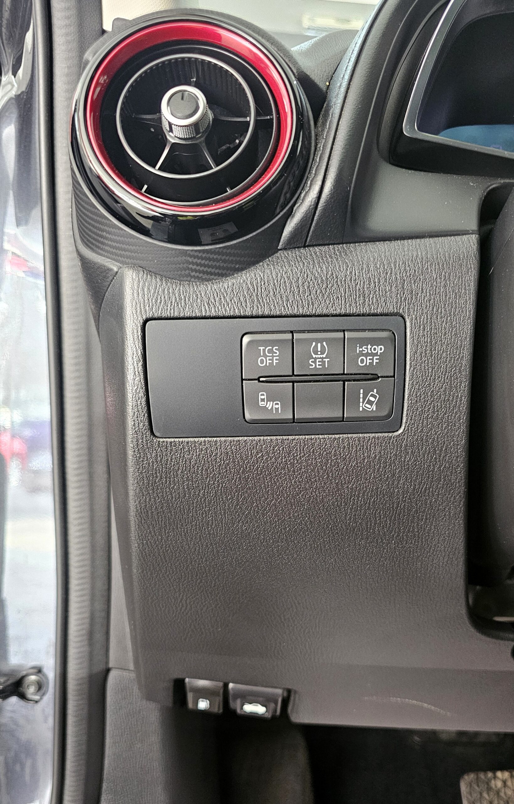 
								Mazda CX-3 OPTIMUM/AUT. full									