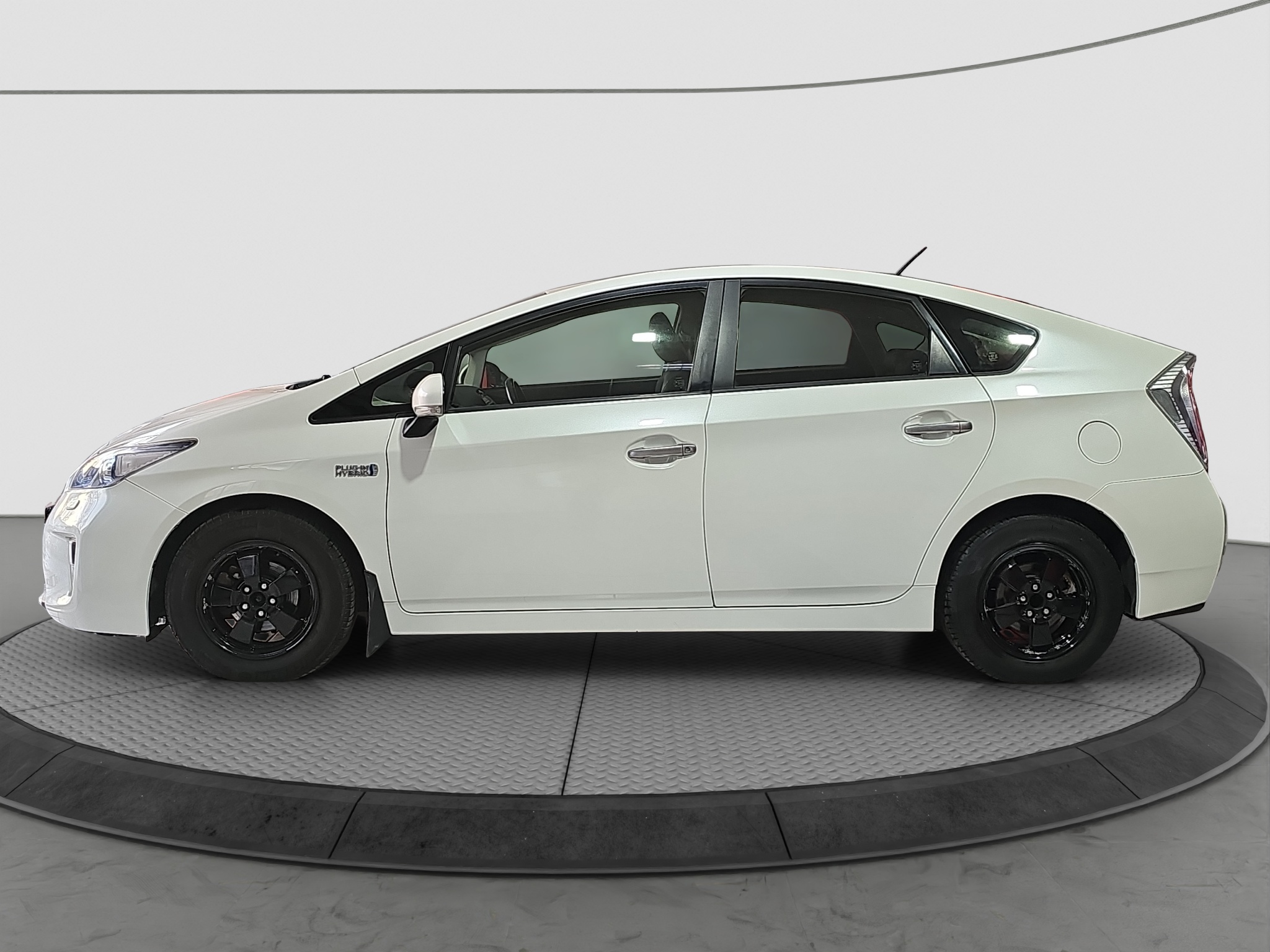 
								Toyota Prius Plug In full									