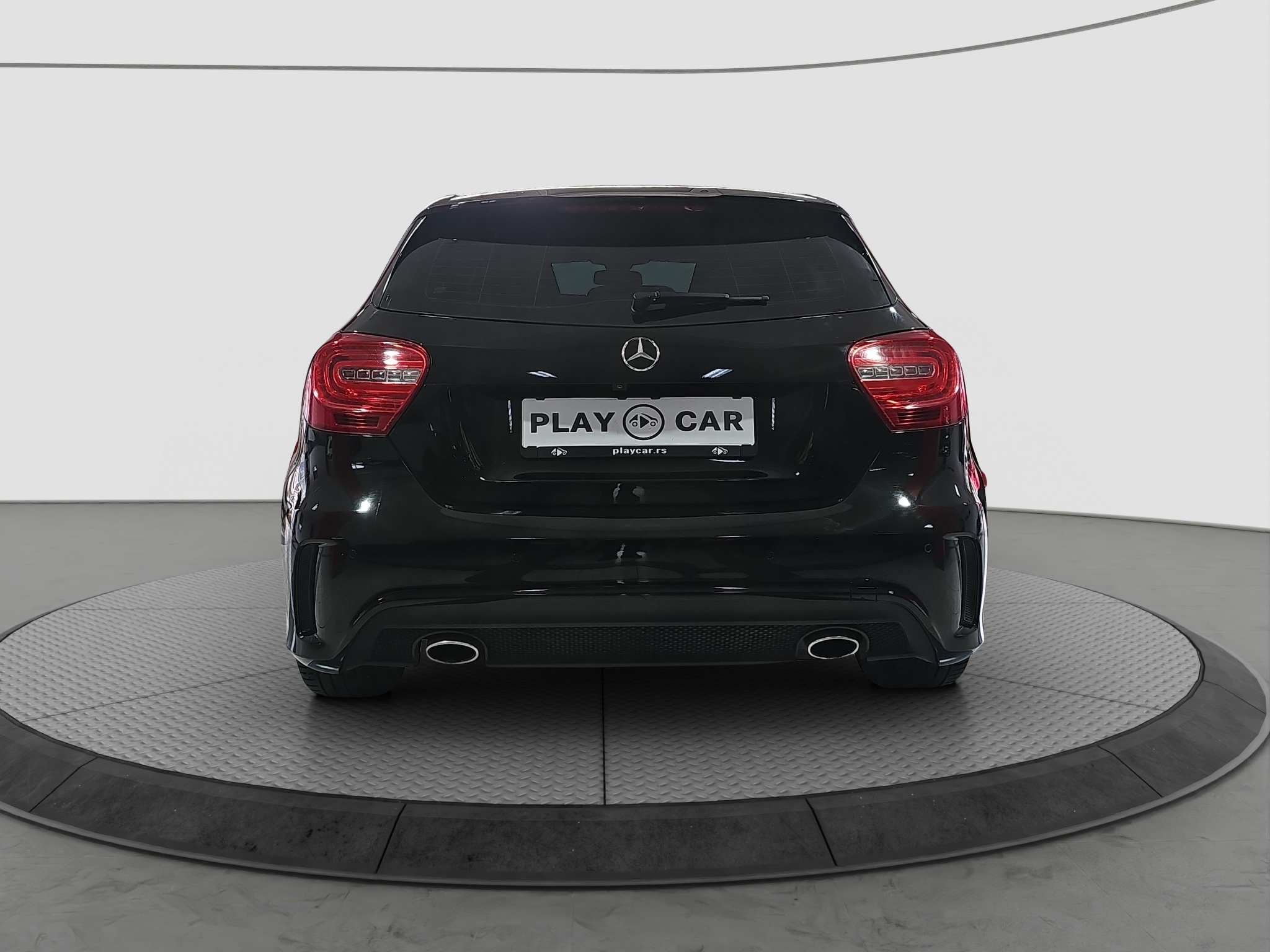 
								Mercedes Benz A 180 AMG/uradjen VELIKI full									