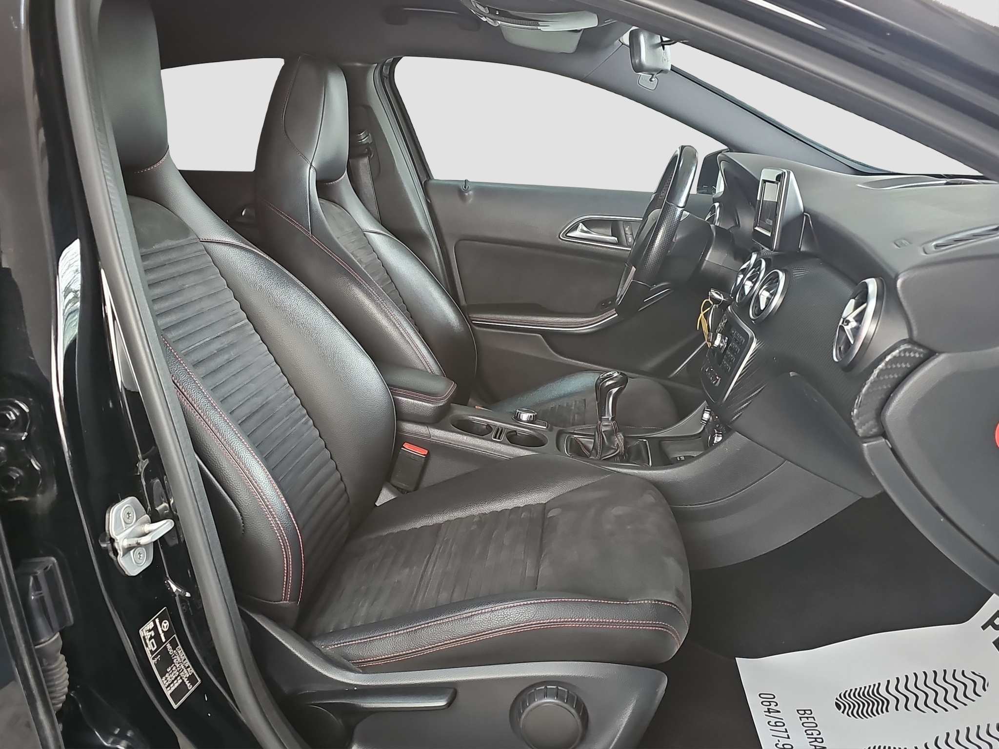 
								Mercedes Benz A 180 AMG/uradjen VELIKI full									