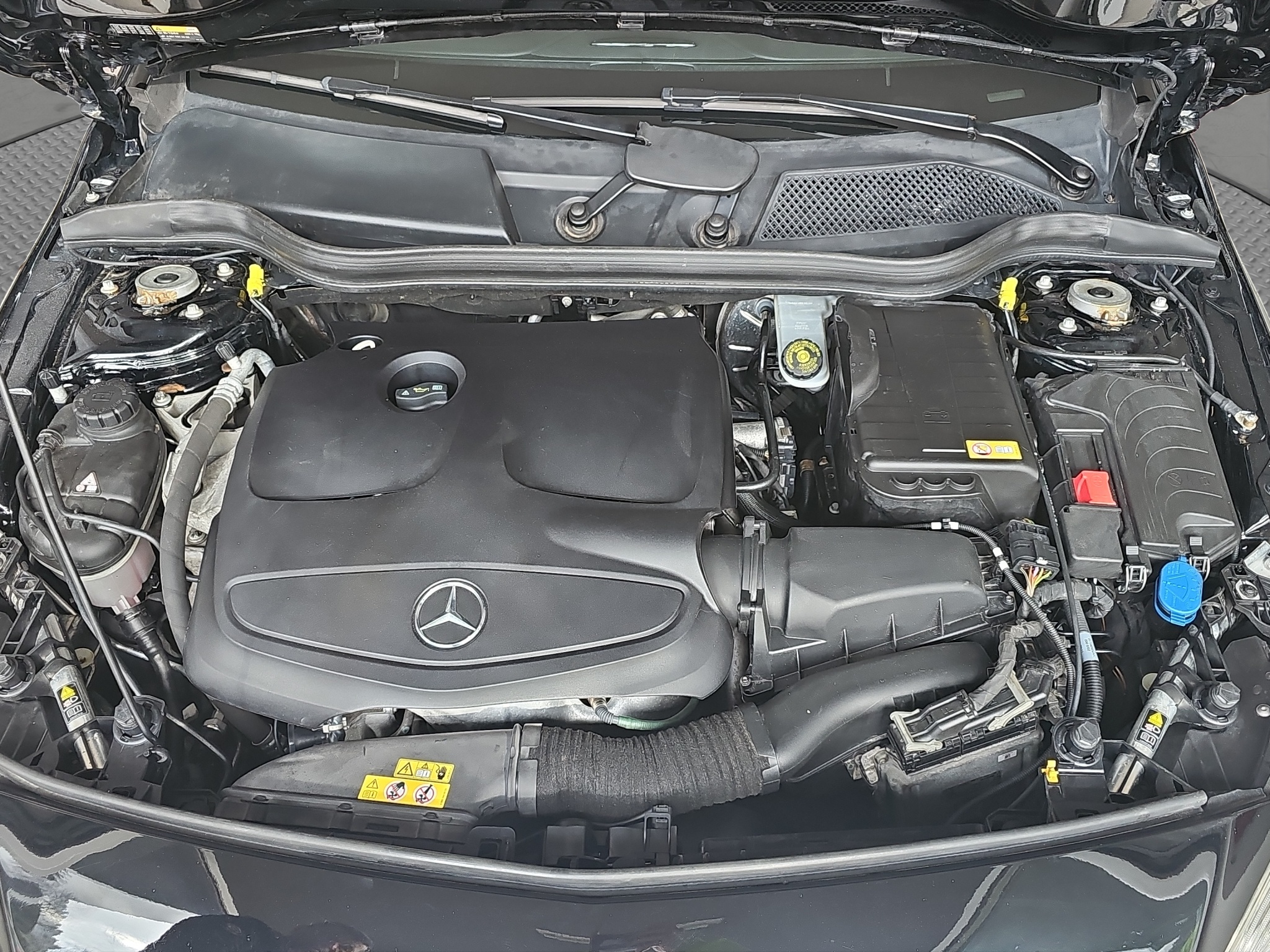 
								Mercedes Benz A 180 AMG/uradjen VELIKI full									