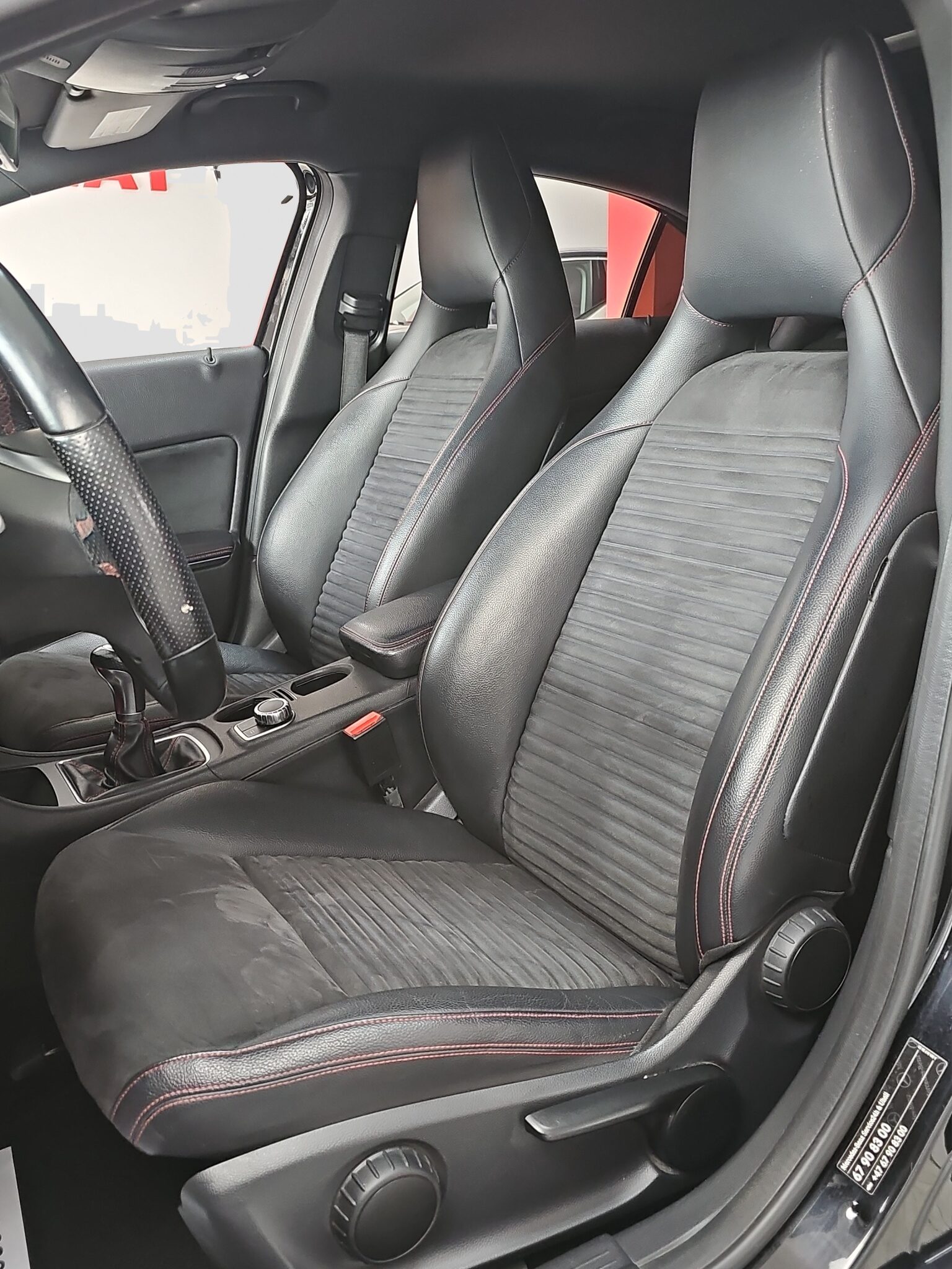 
								Mercedes Benz A 180 AMG/uradjen VELIKI full									