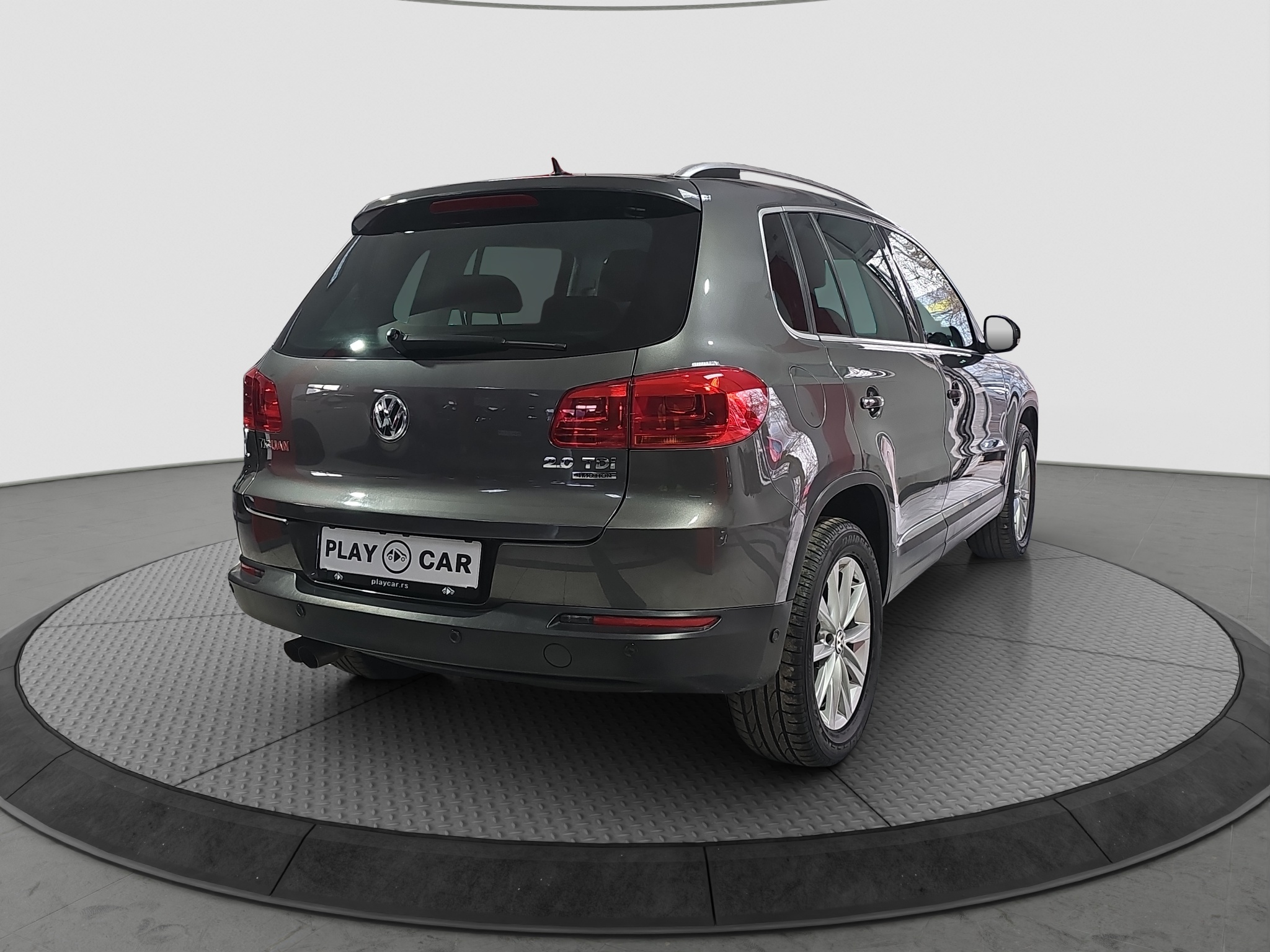 
								Volkswagen Tiguan 4Motion/AUTOM full									