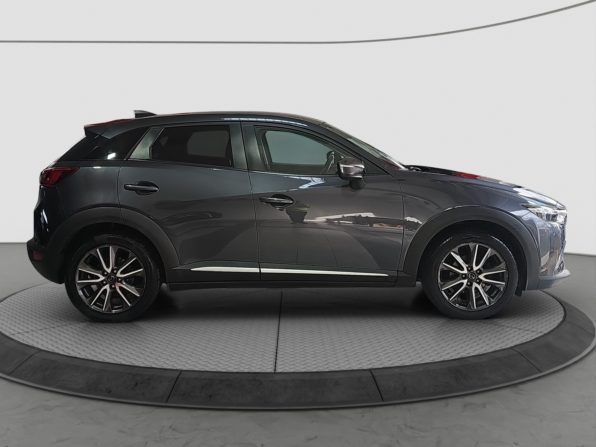 
								Mazda CX-3 OPTIMUM/AUT. full									