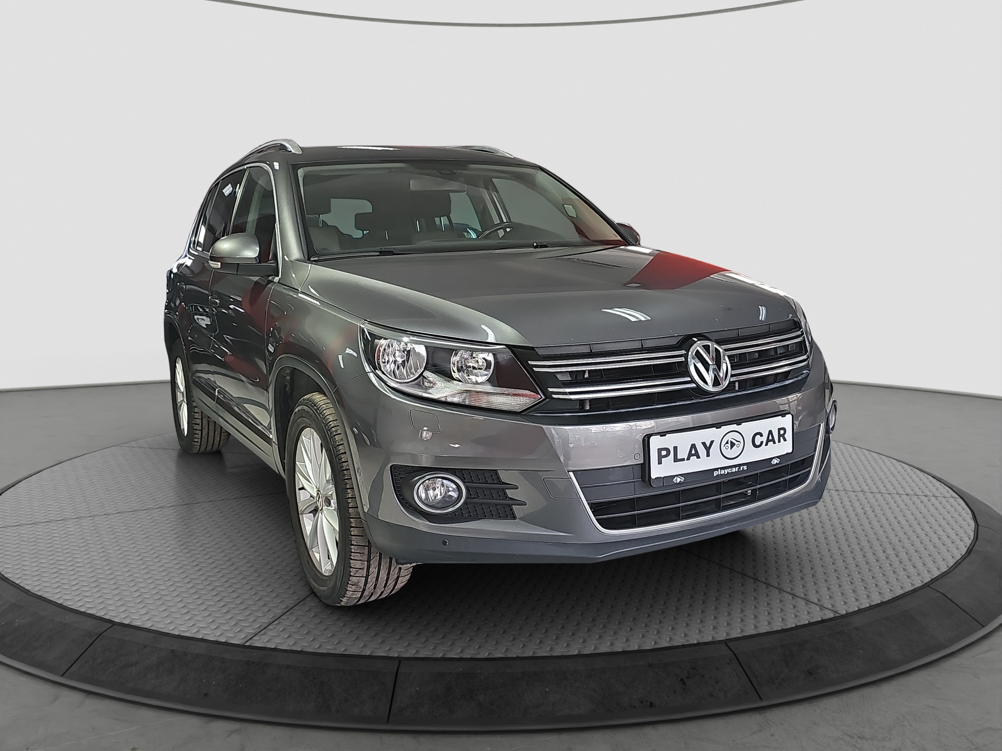 
								Volkswagen Tiguan 4Motion/AUTOM full									