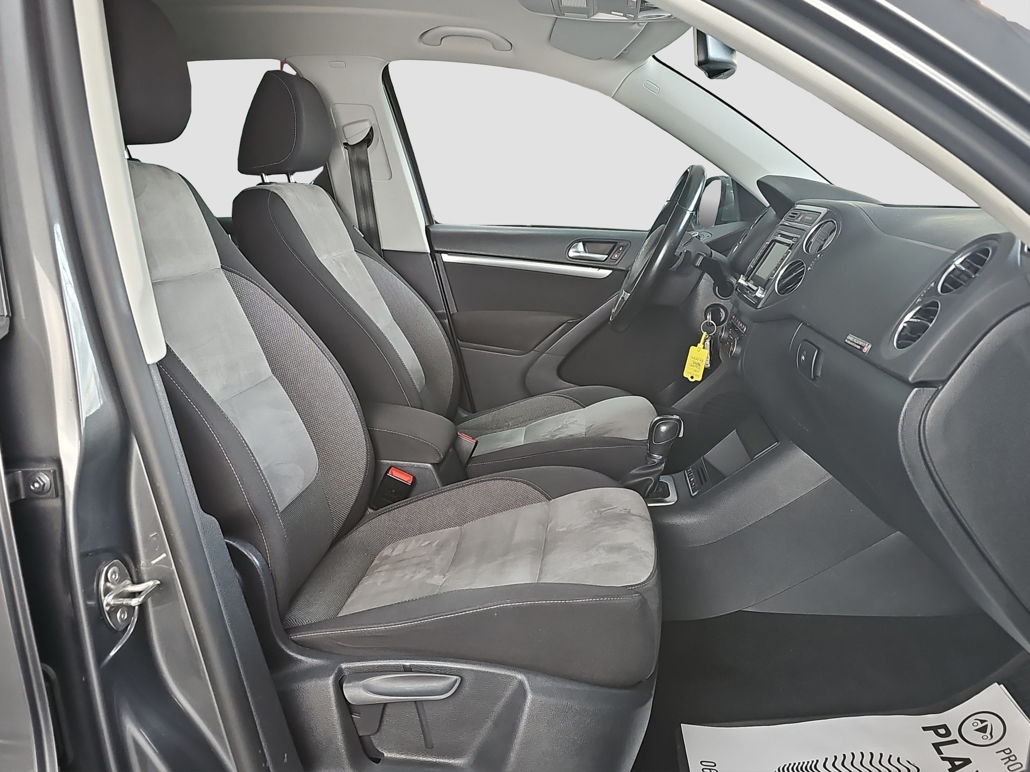 
								Volkswagen Tiguan 4Motion/AUTOM full									