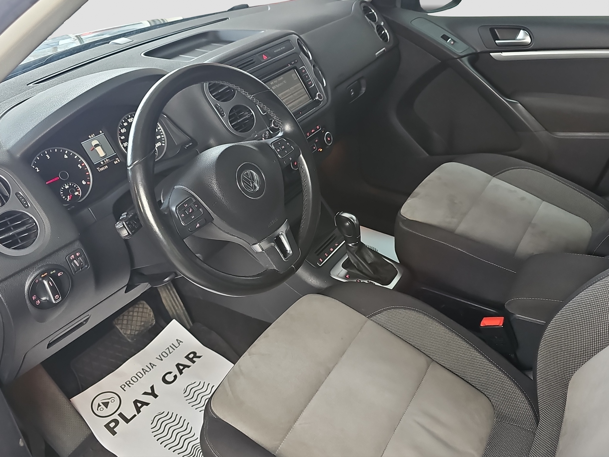 
								Volkswagen Tiguan 4Motion/AUTOM full									