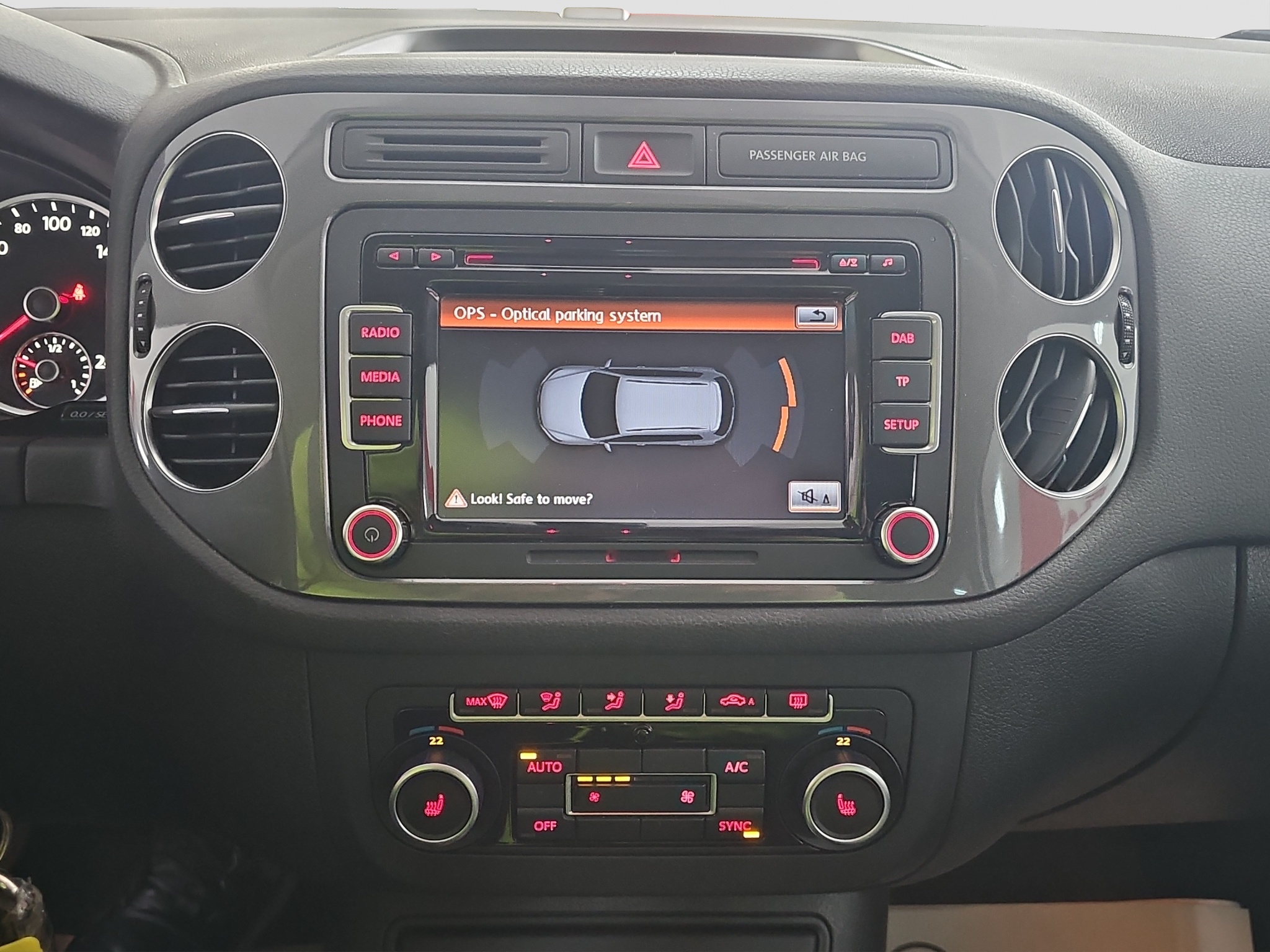 
								Volkswagen Tiguan 4Motion/AUTOM full									