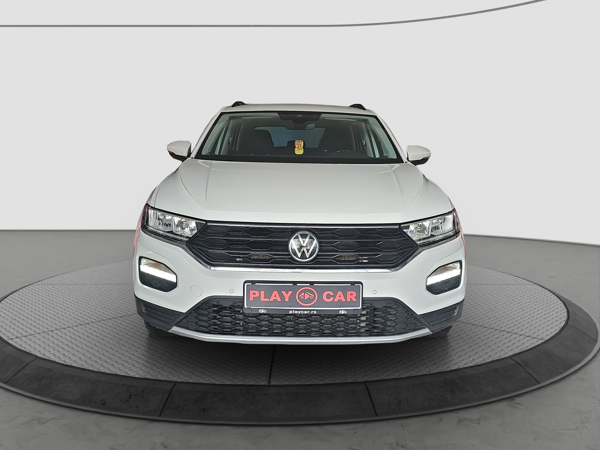 
								Volkswagen T-Roc AUTO/4X4/ODLIČAN full									
