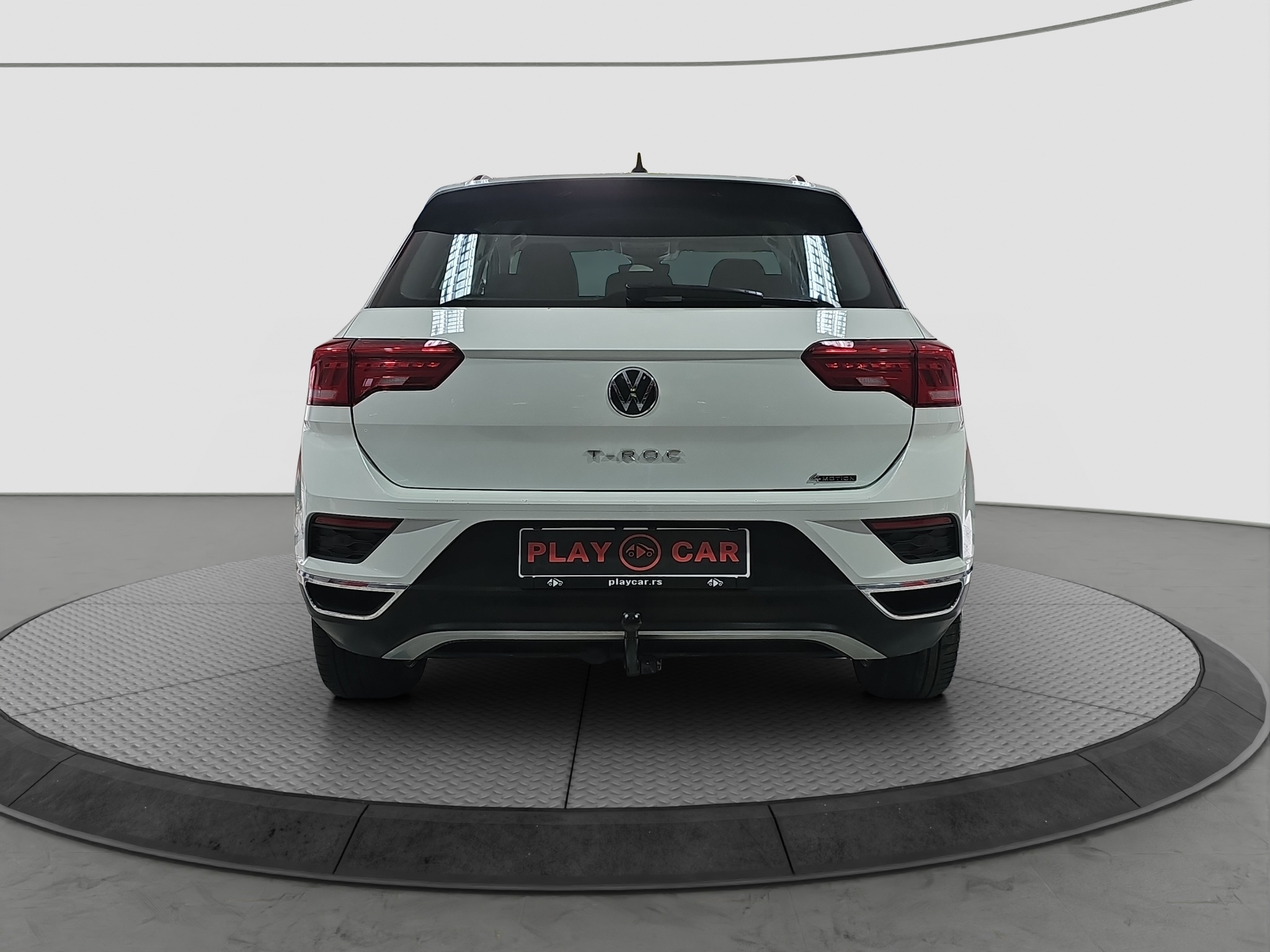 
								Volkswagen T-Roc AUTO/4X4/ODLIČAN full									