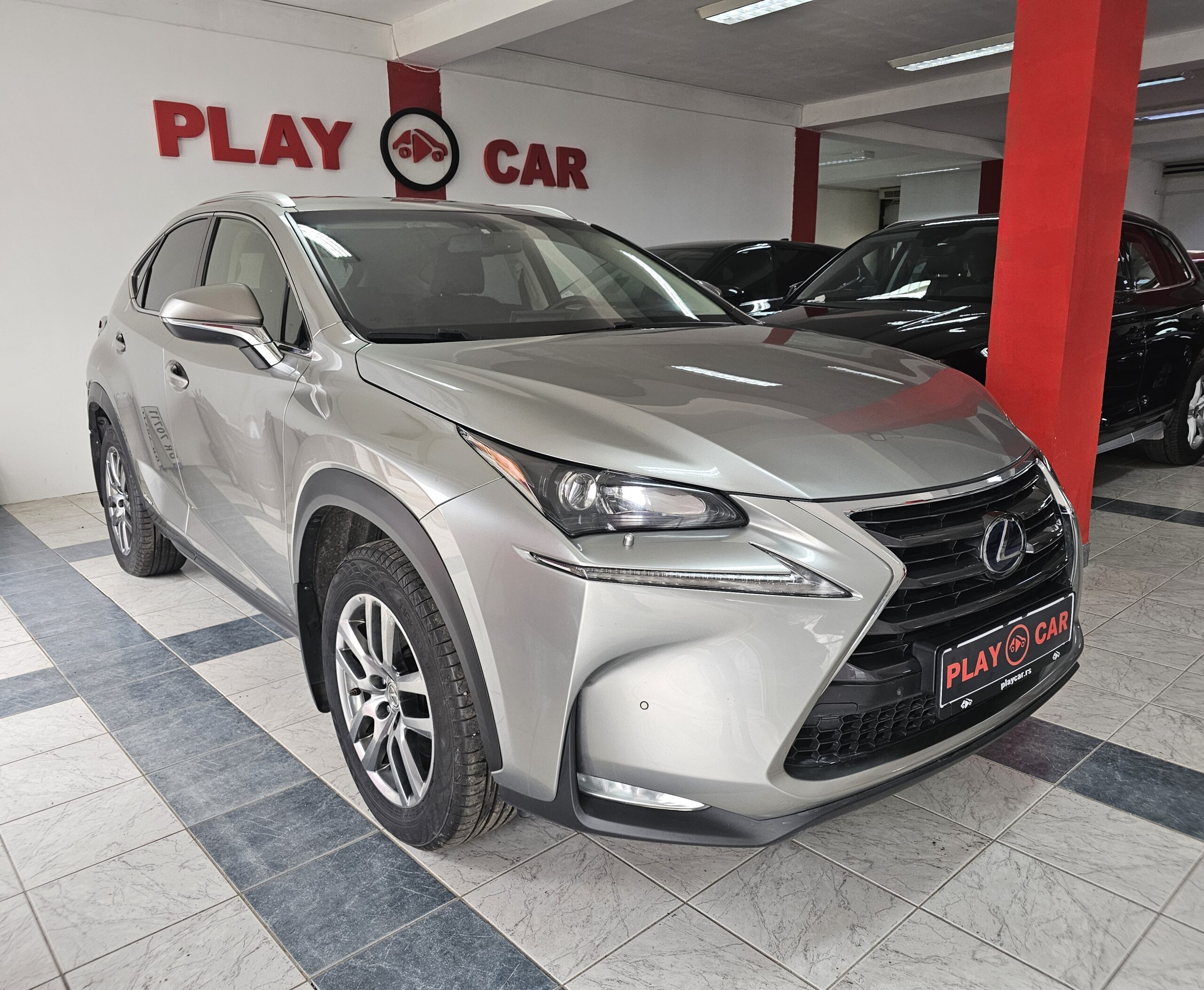 
								Lexus NX300 4X4/ODLIČAN full									