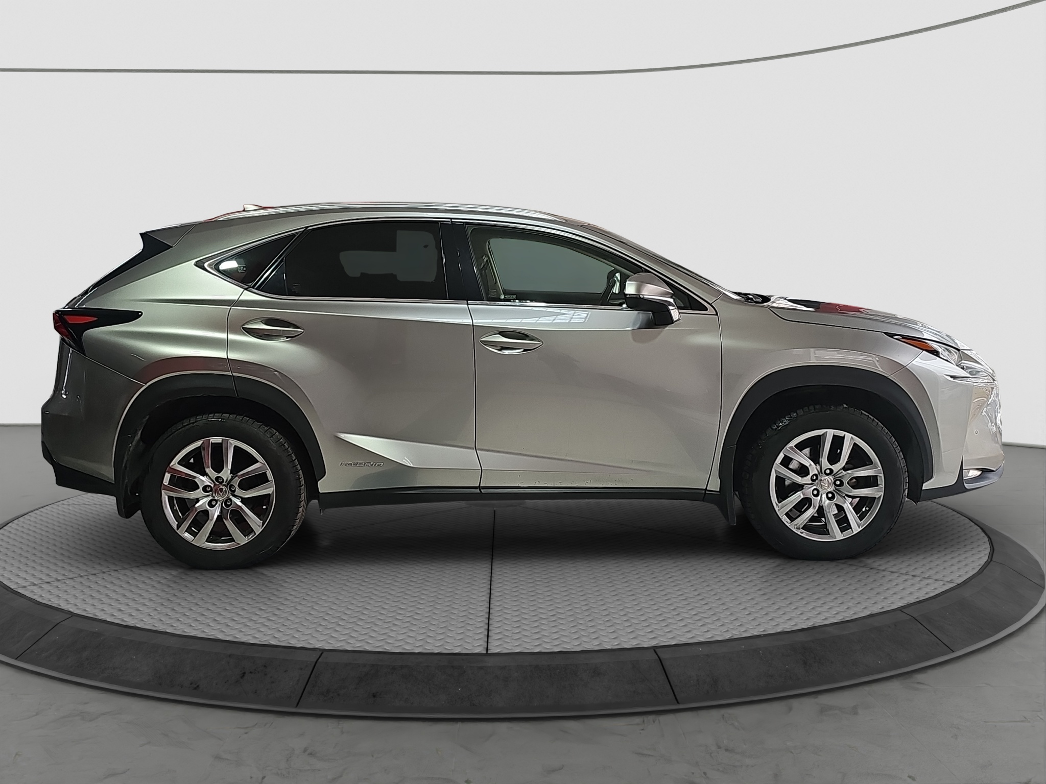 
								Lexus NX300 4X4/ODLIČAN full									