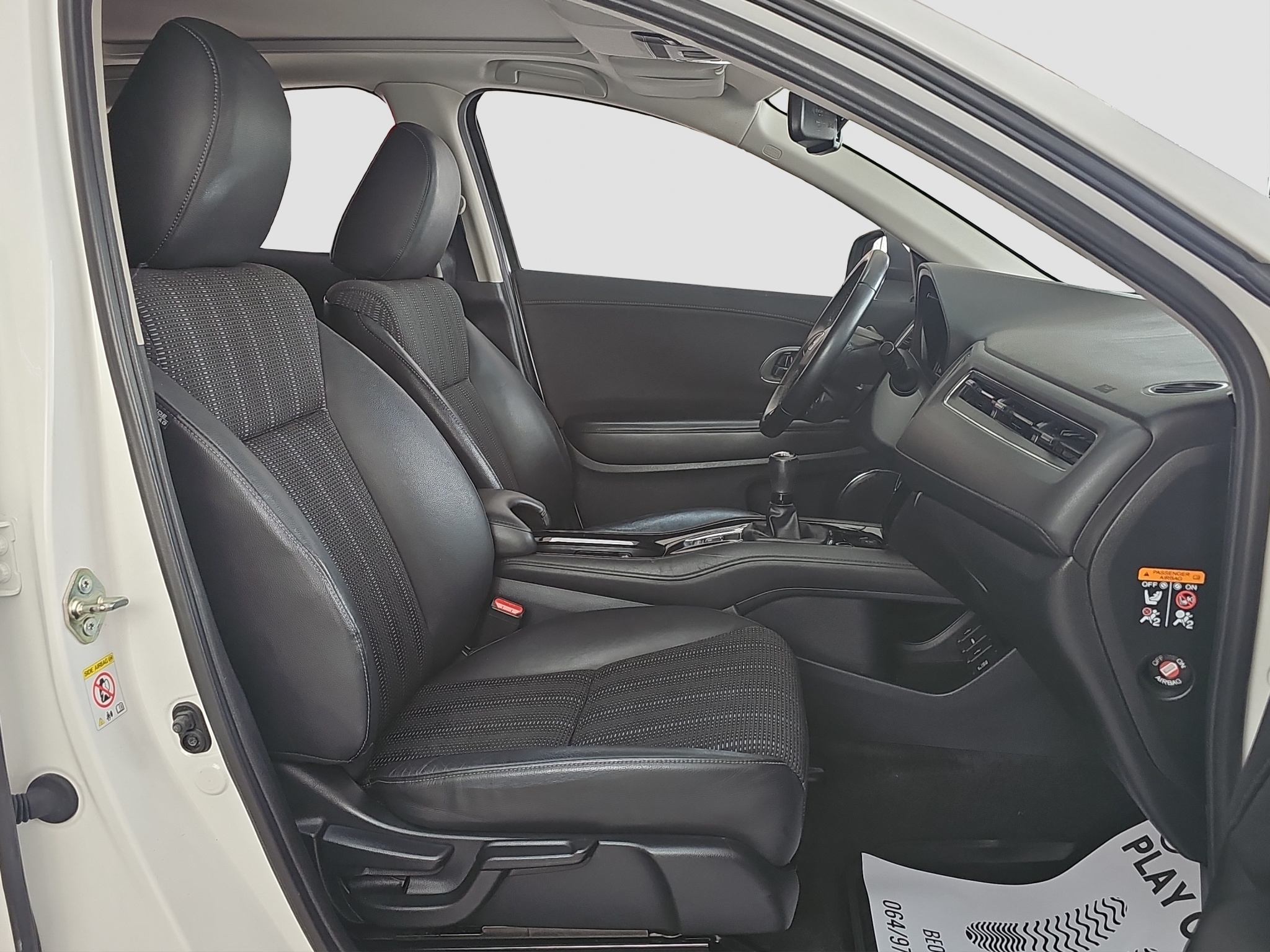 
								Honda HR-V PANO/SIBER/FU.LL full									