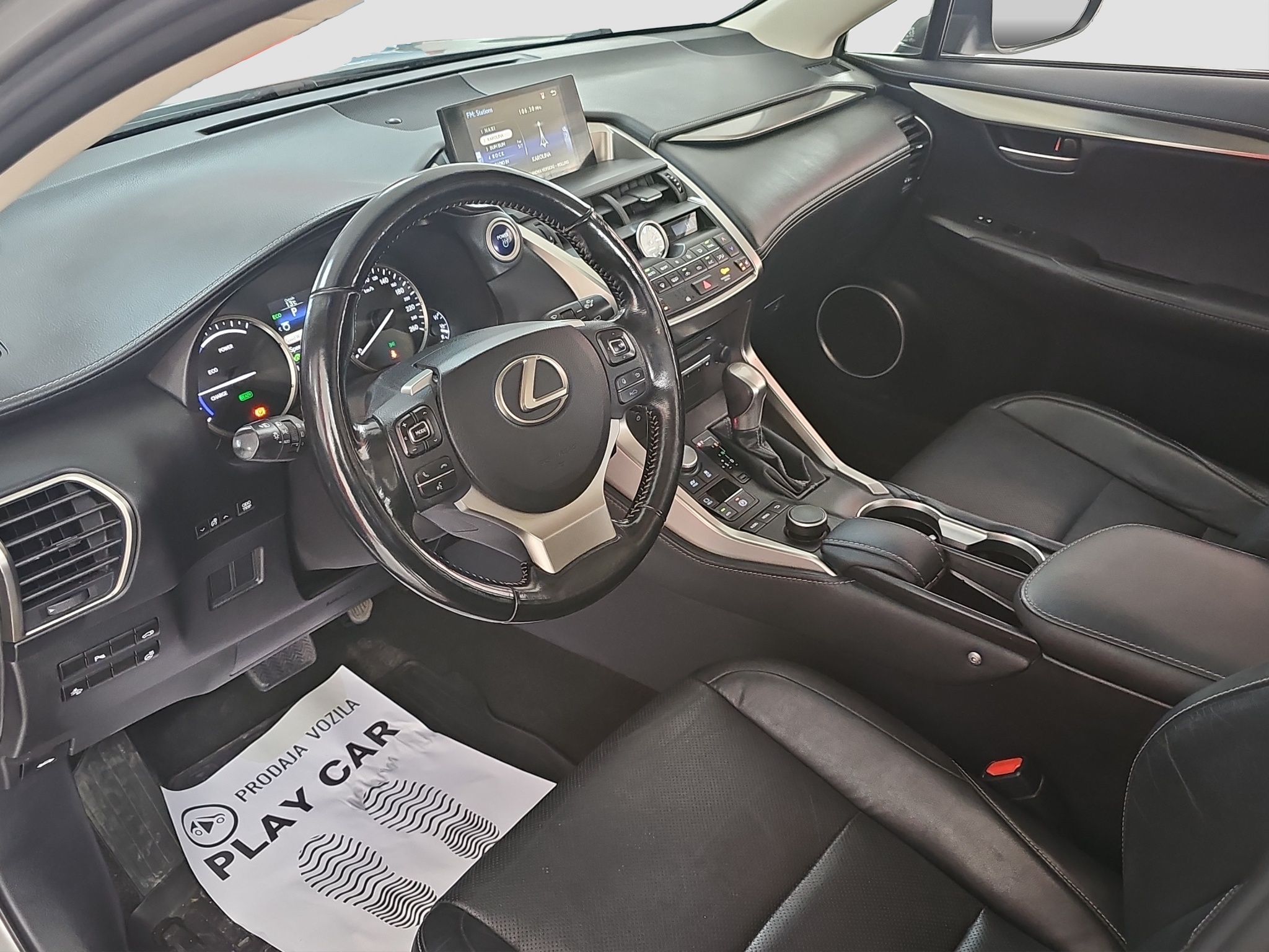 
								Lexus NX300 4X4/ODLIČAN full									