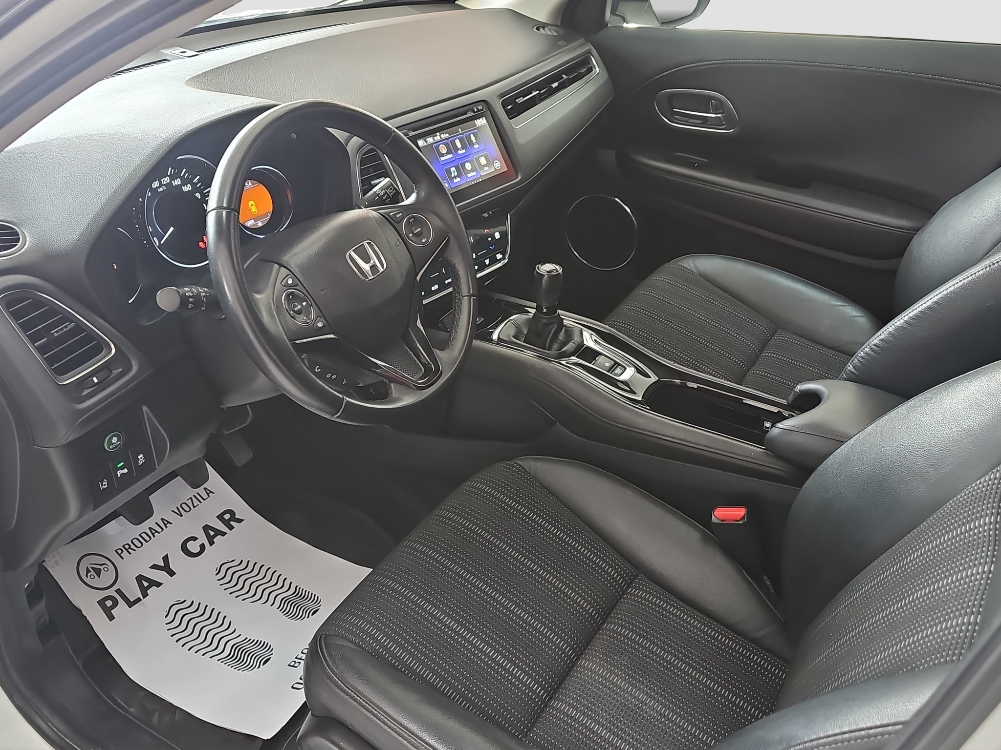 
								Honda HR-V PANO/SIBER/FU.LL full									