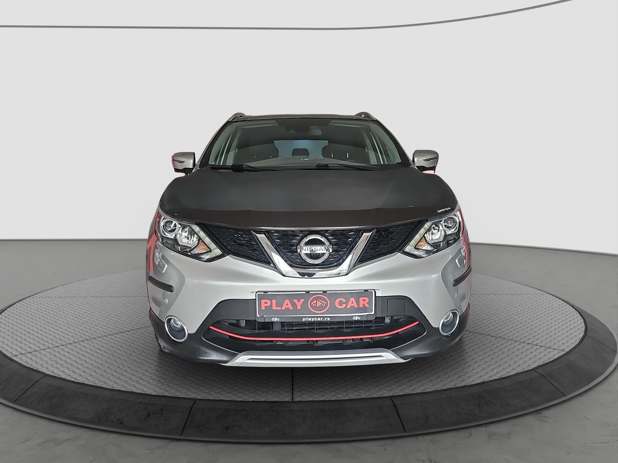 
								Nissan Qashqai TEKNA/T.O.P full									