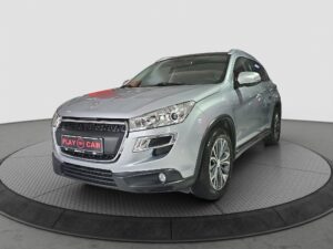 Peugeot 4008 4×4/PANO