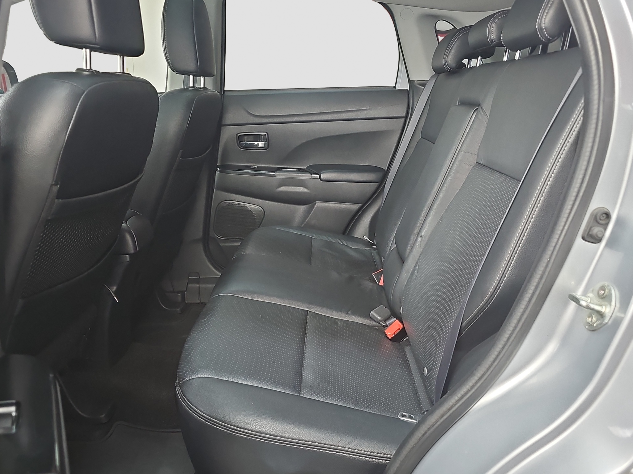 
								Peugeot 4008 4×4/PANO full									