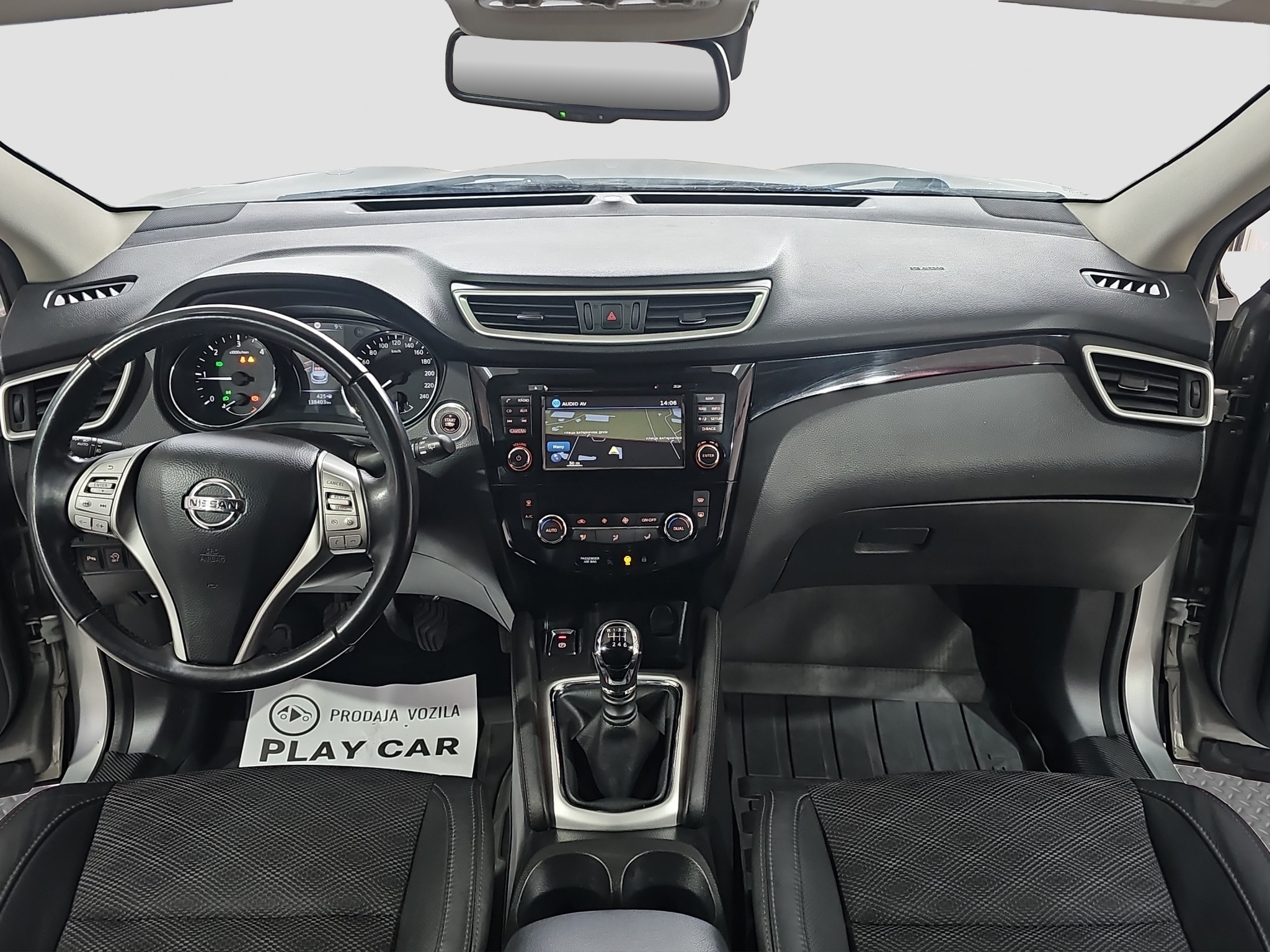 
								Nissan Qashqai TEKNA/T.O.P full									